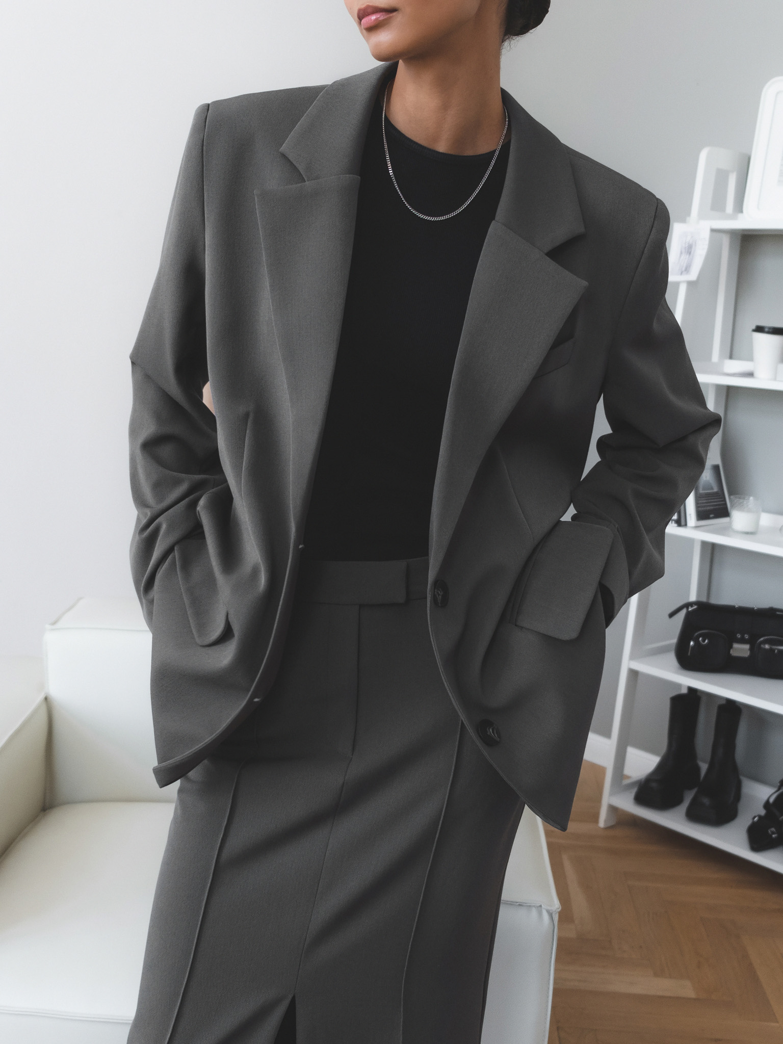 Single-breasted oversize jacket from suiting fabric