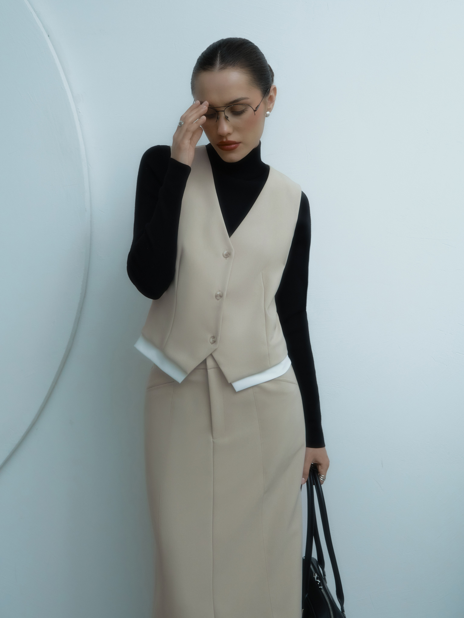 Suiting waistcoat with contrasting insertion