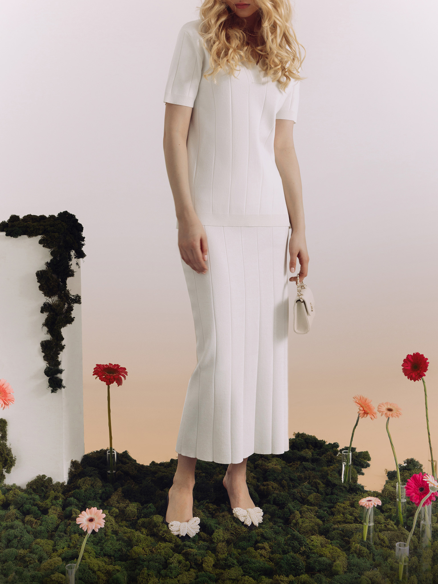 Spódnica midi z wytłaczanej dzianiny