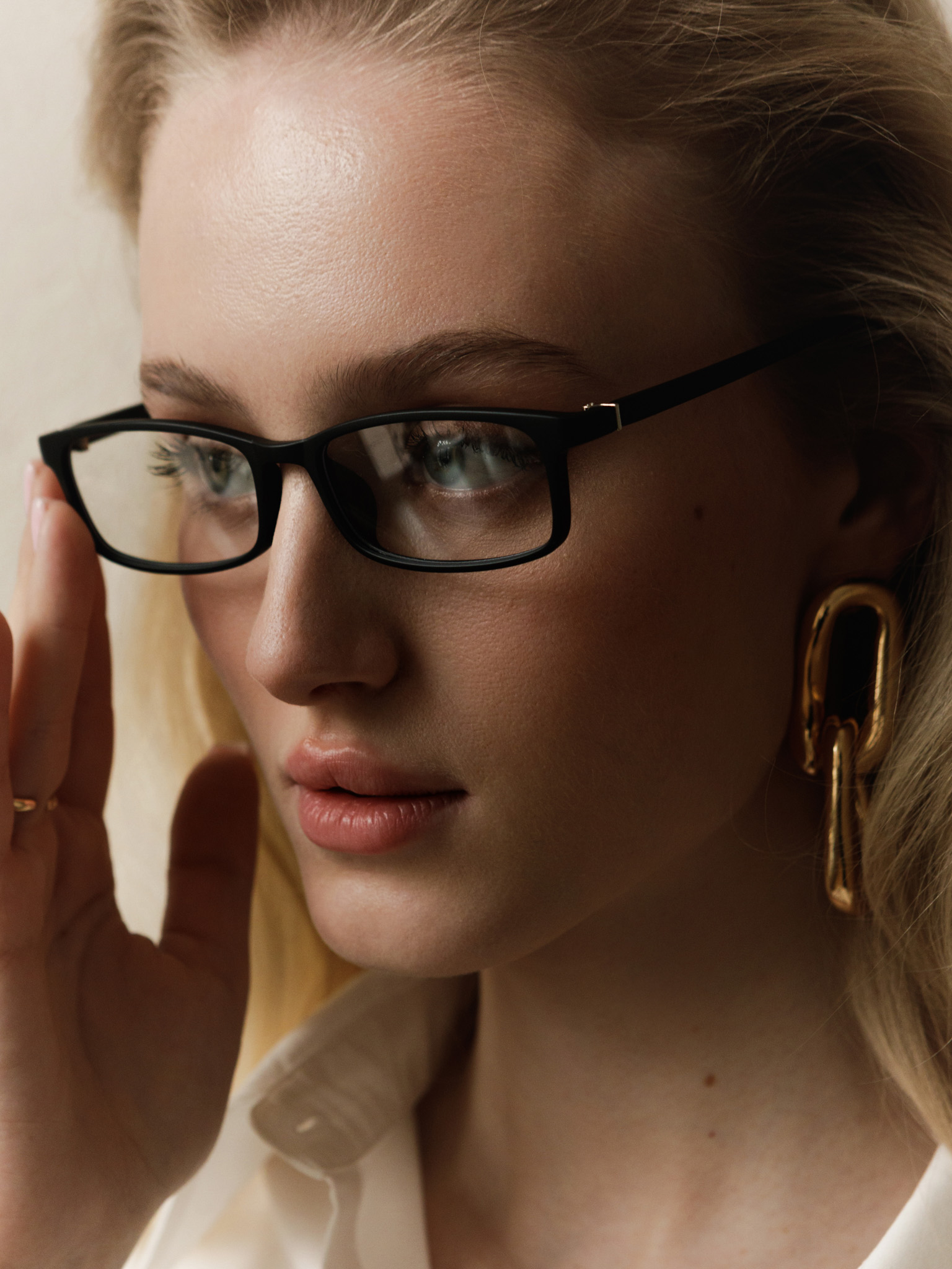 Rectangular shaped decorative glasses