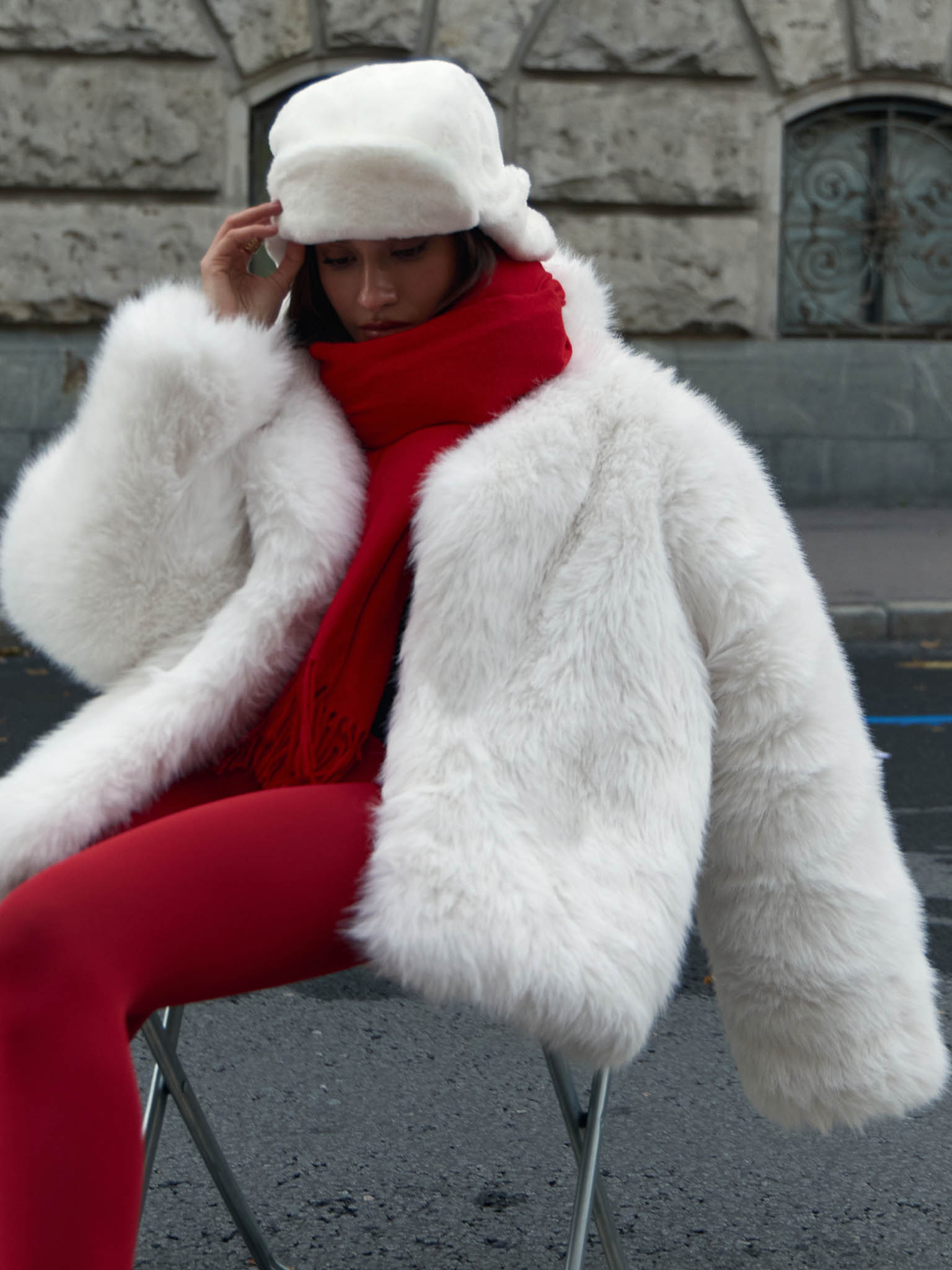 Шапка-ушанка из экомеха