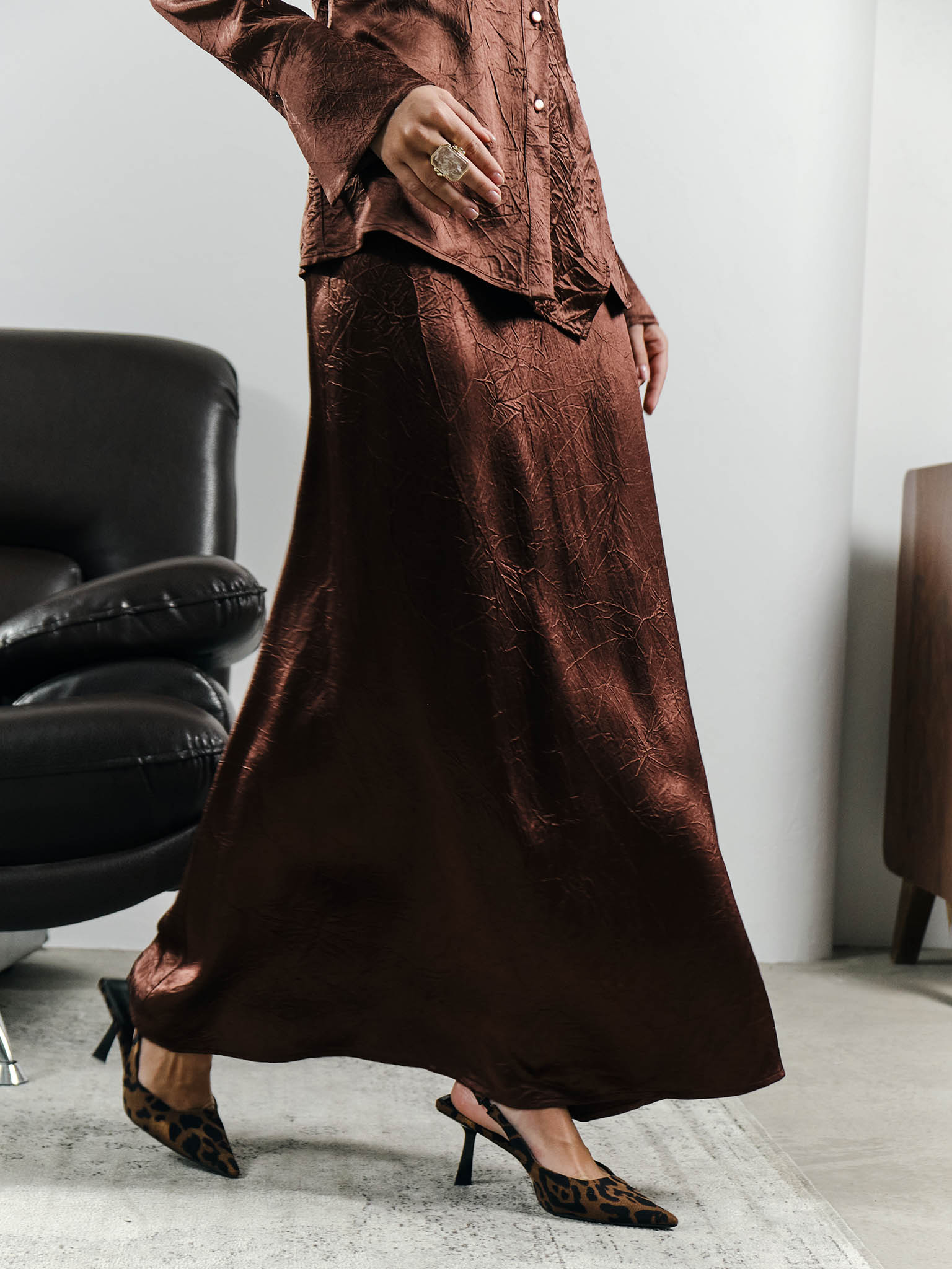 Maxi skirt in crumpled-effect fabric