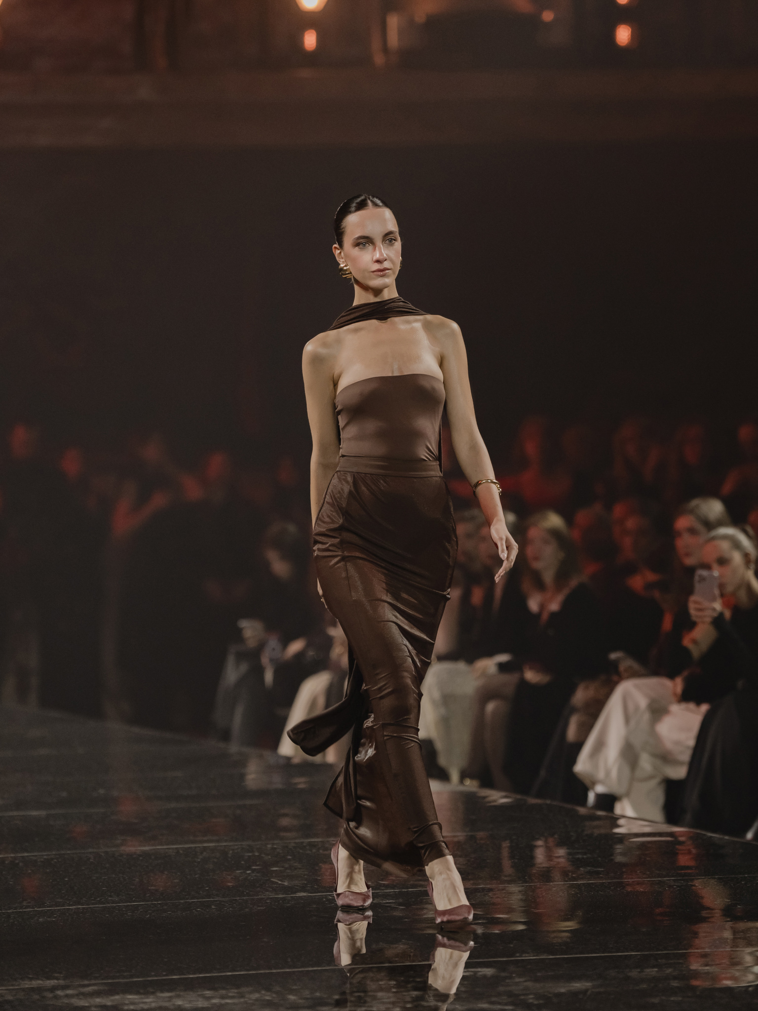 Open-shouldered bodysuit