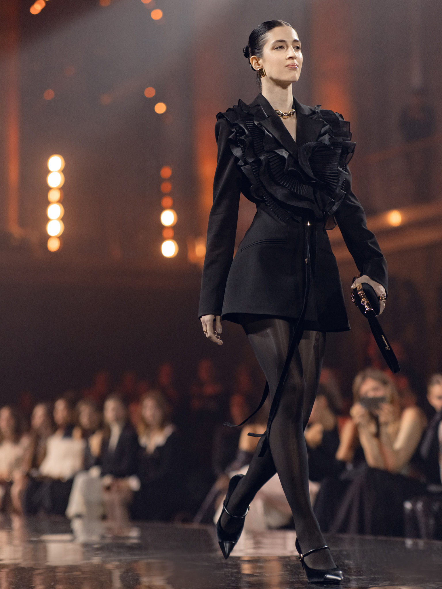 Шарф-лента с оборками