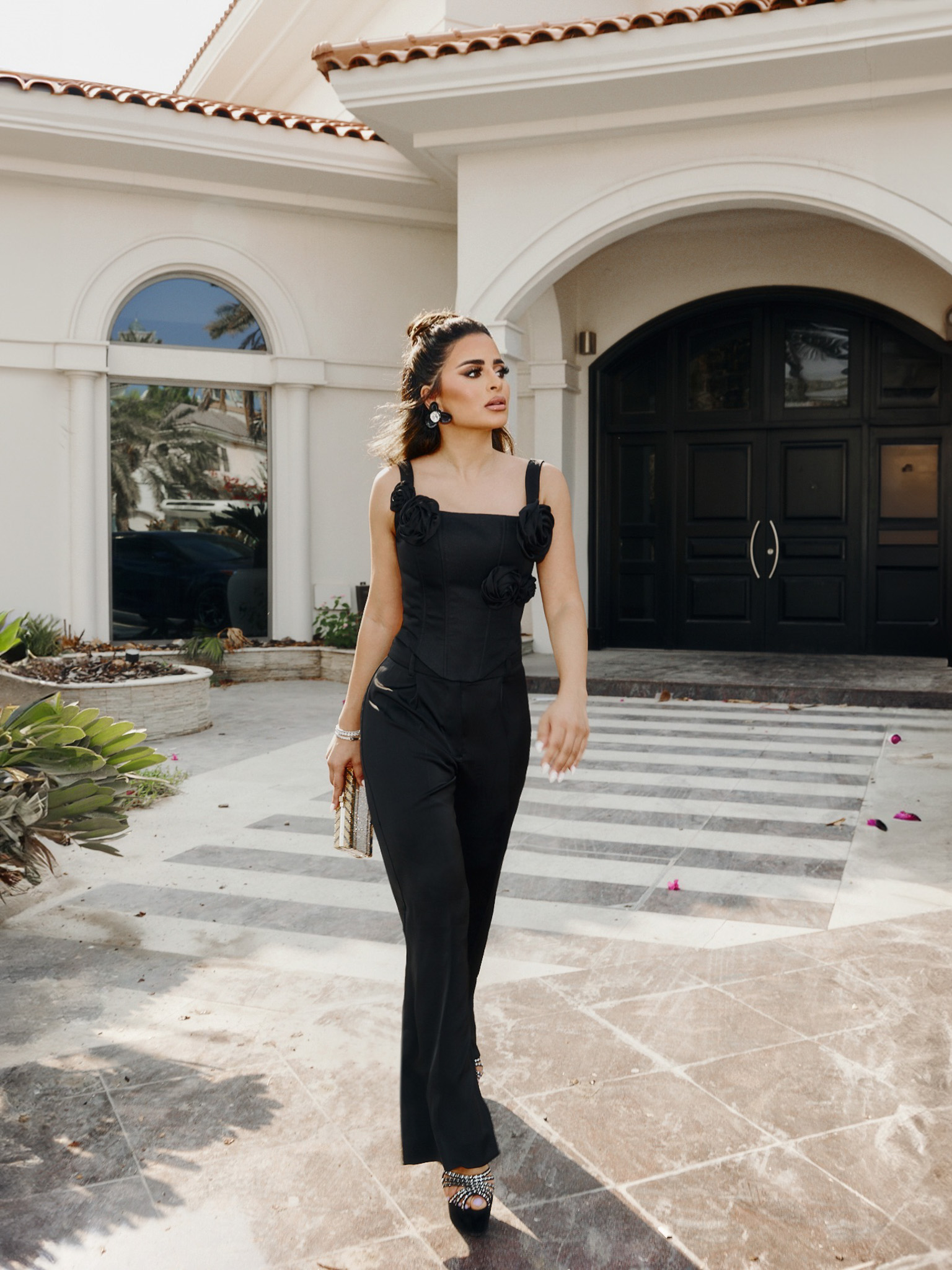 High-waisted smooth trousers