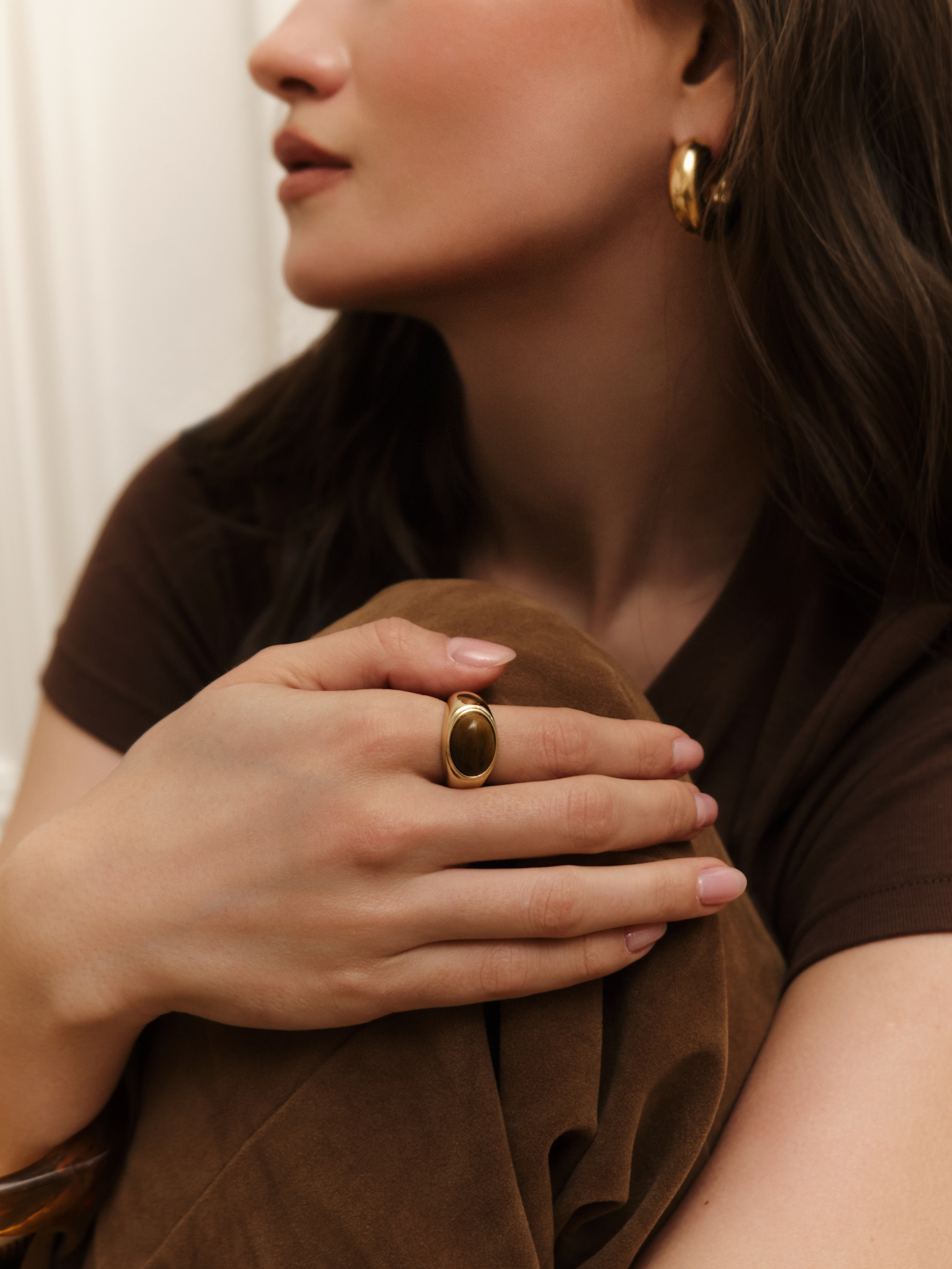 Перстень с овальной вставкой