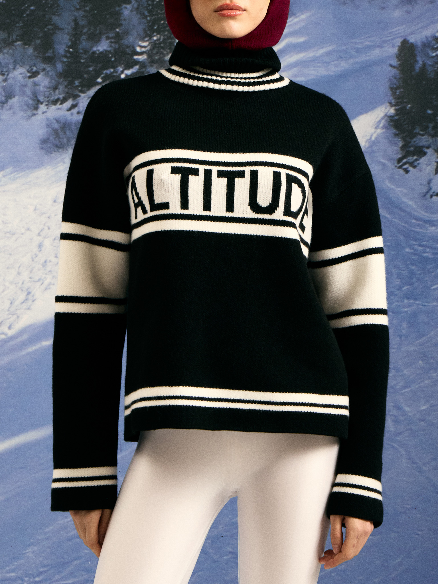 Knitted jumper with contrasting details and lettering