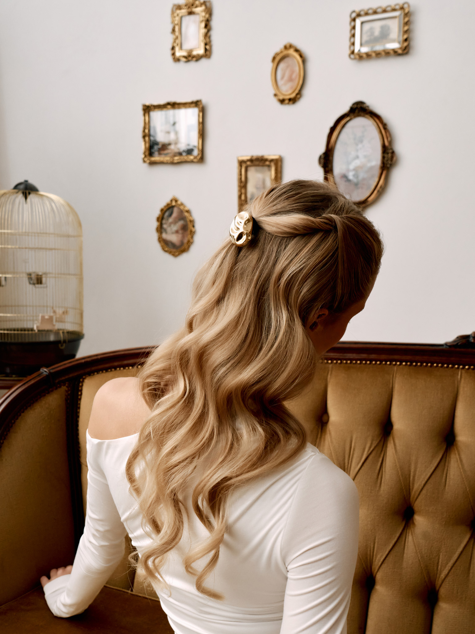 Scrunchie with metal decoration