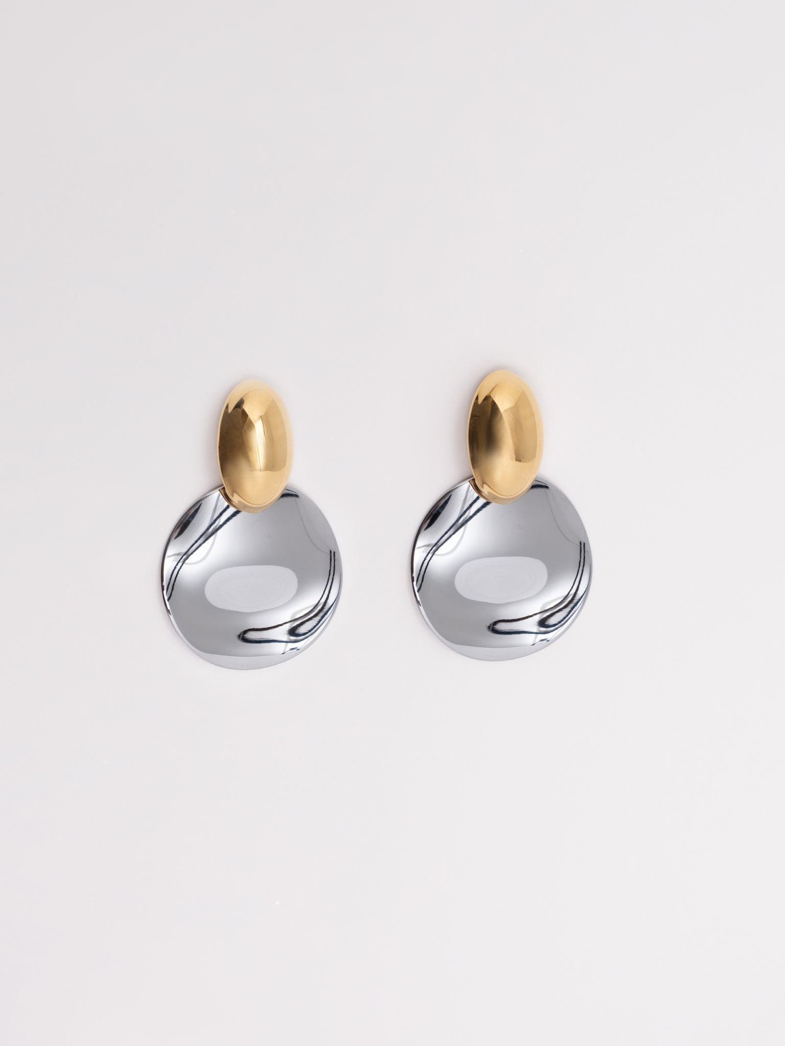 Solid two-metal earrings