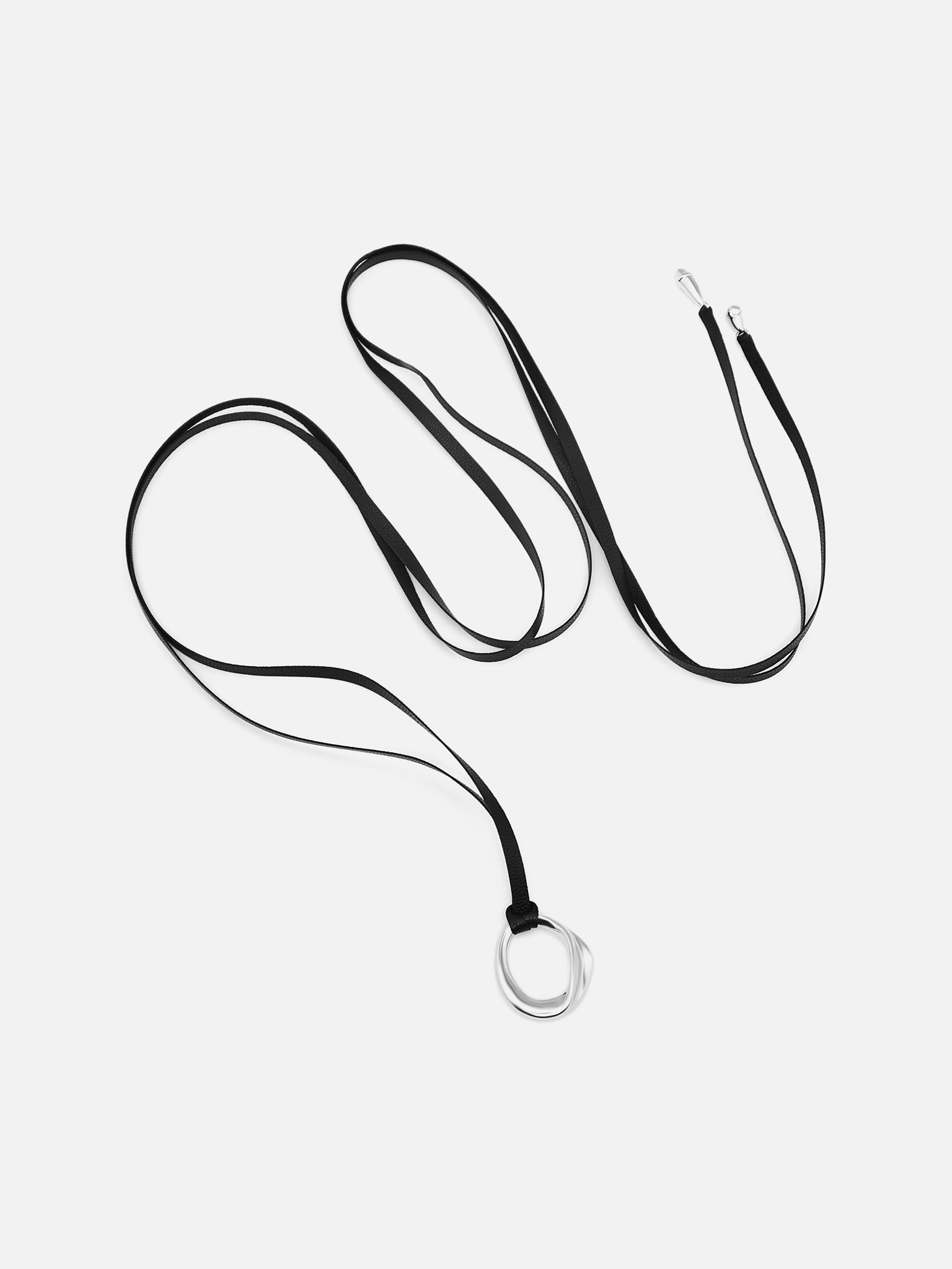 Lace necklace with metal pendant