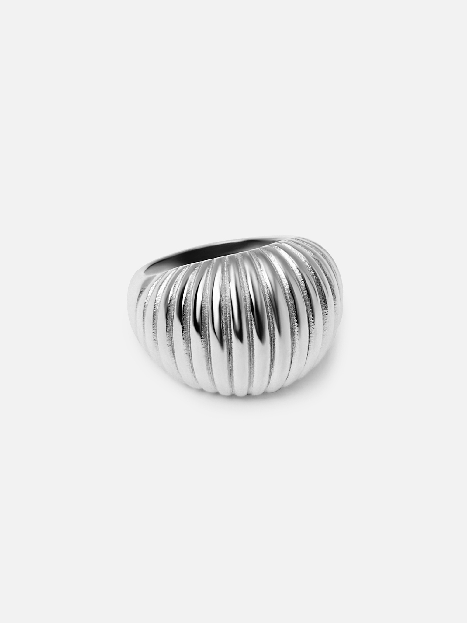 Ribbed puffy metal ring