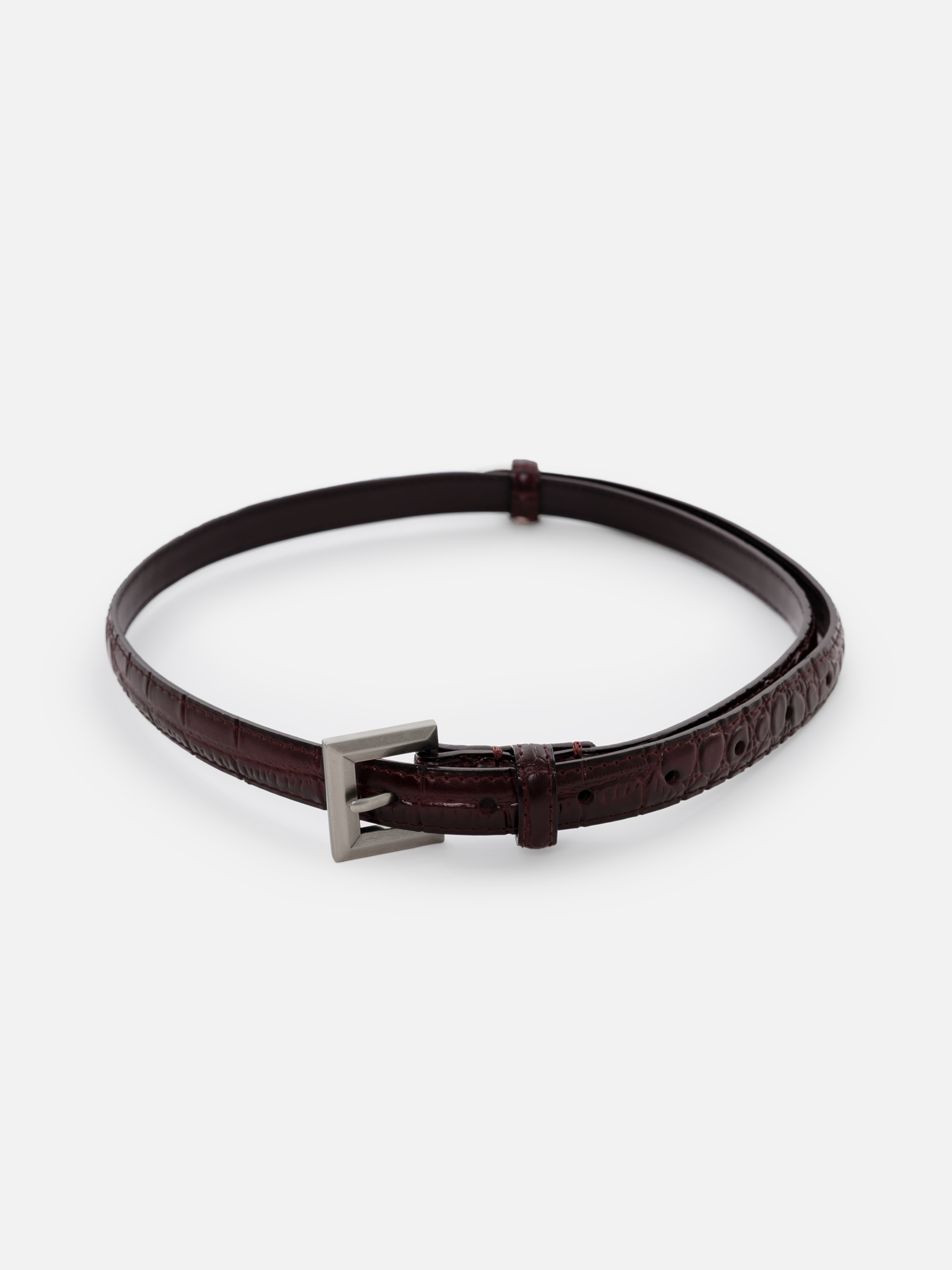 Slim belt in textured leather with square buckle