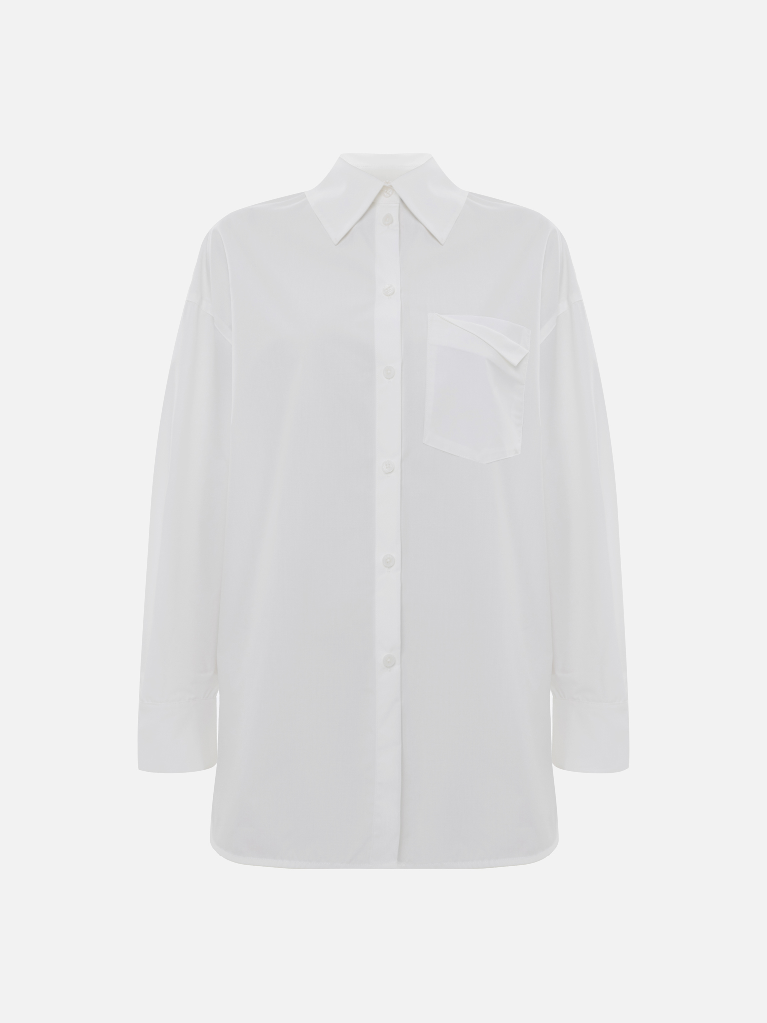 قميص كبير الحجم مع جيب كبير على الصدر