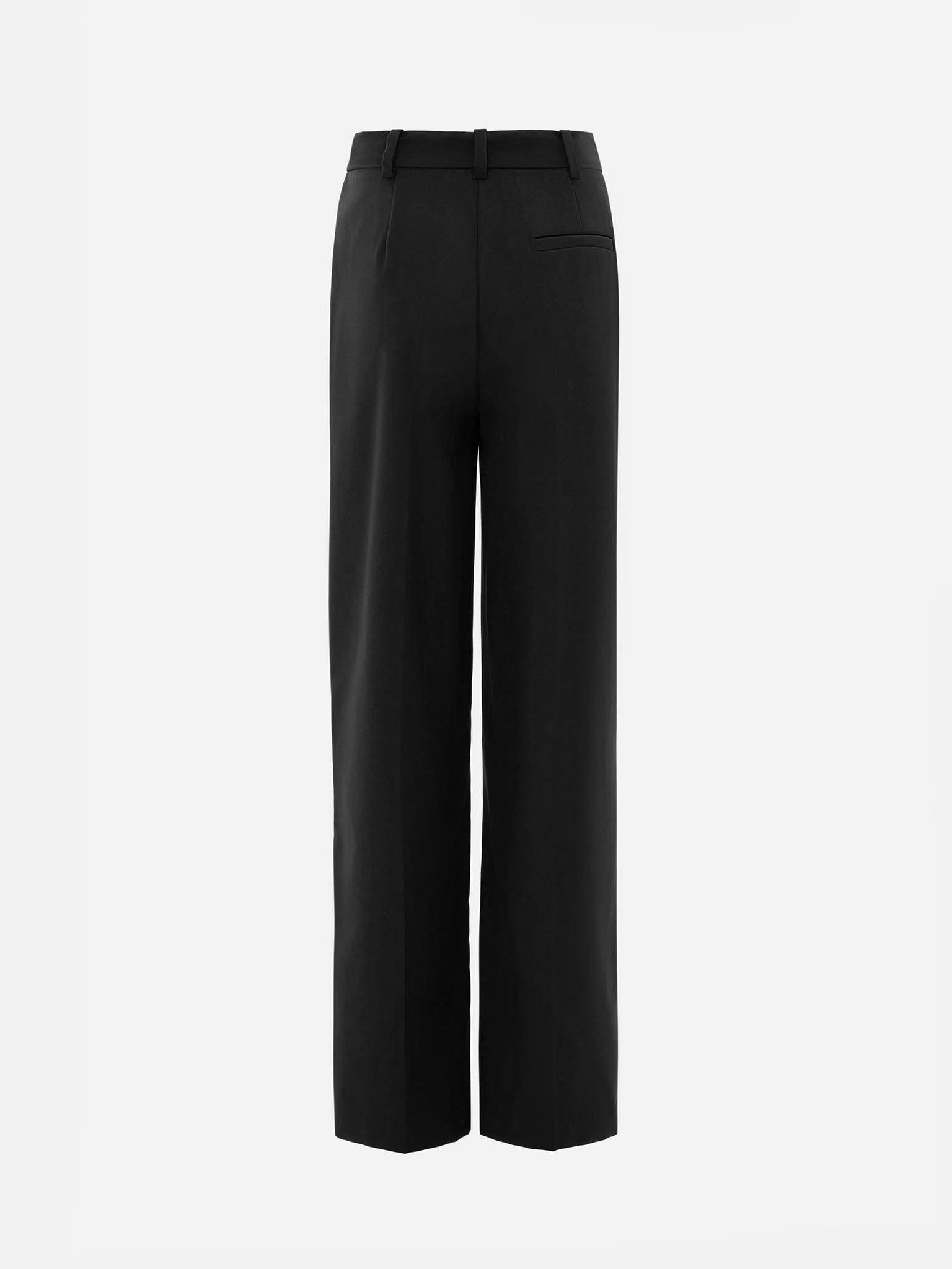 Брюки свободного кроя с защипами на талии