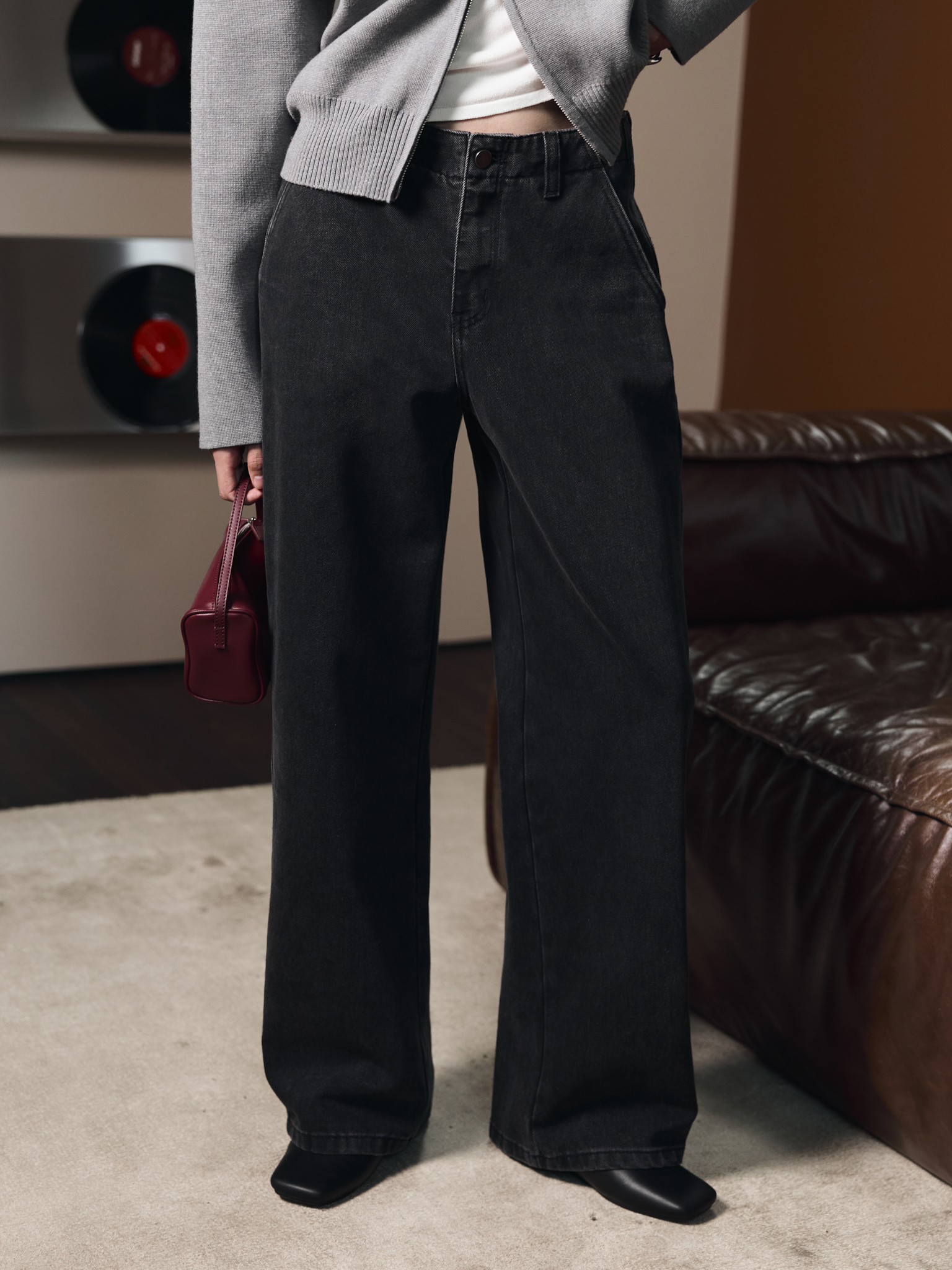 Luźne jeansy z niskim stanem