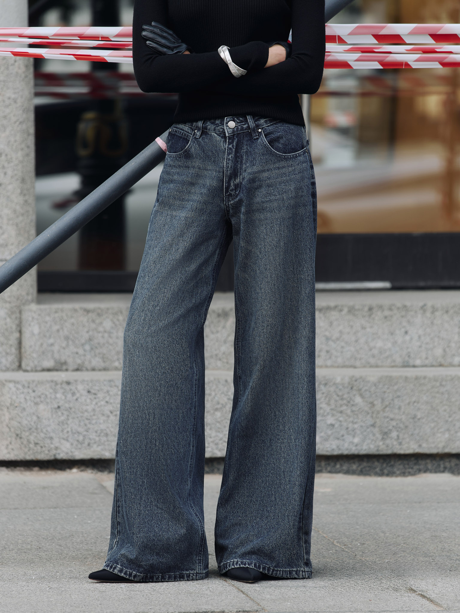 Loose light-wash denim jeans