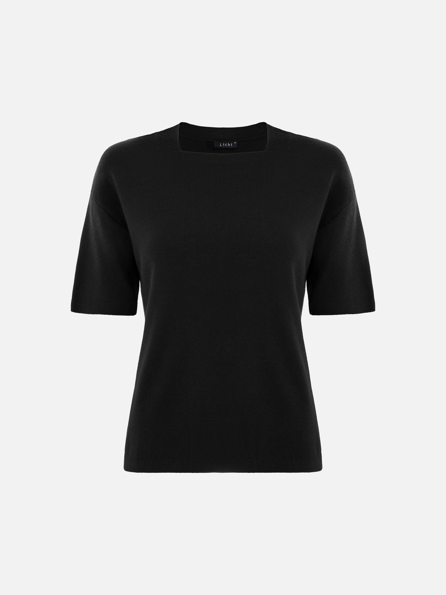 Вязаная футболка с квадратным вырезом