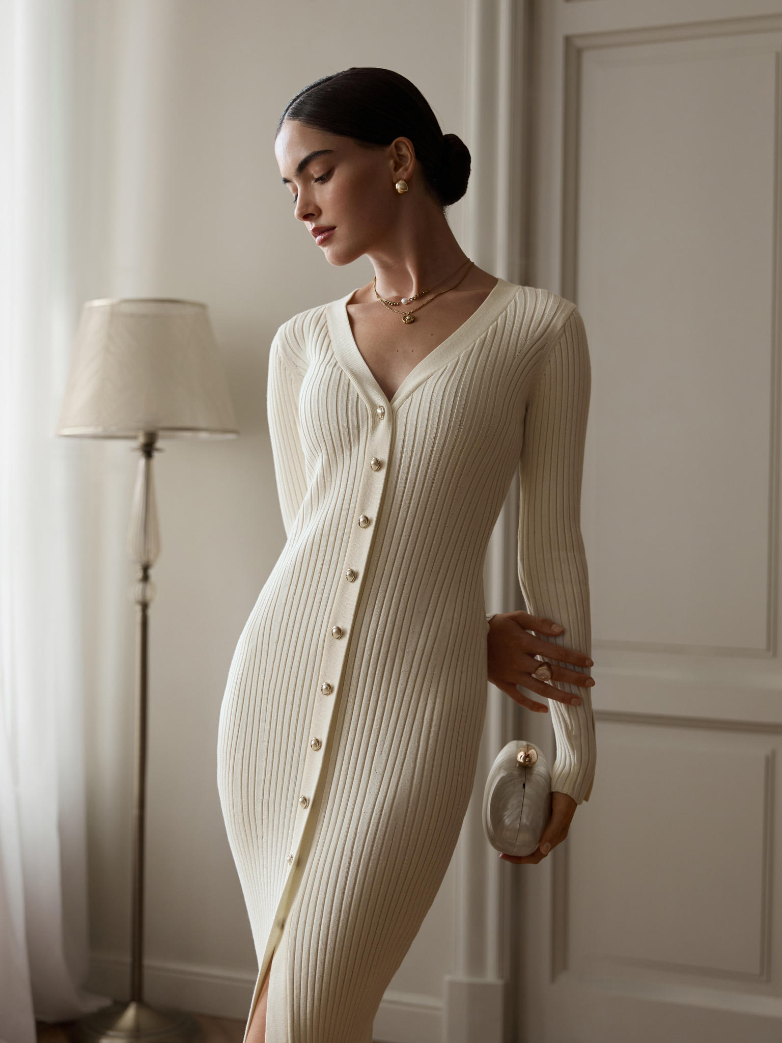 Платье миди из вискозы в рубчик с золотистыми пуговицами