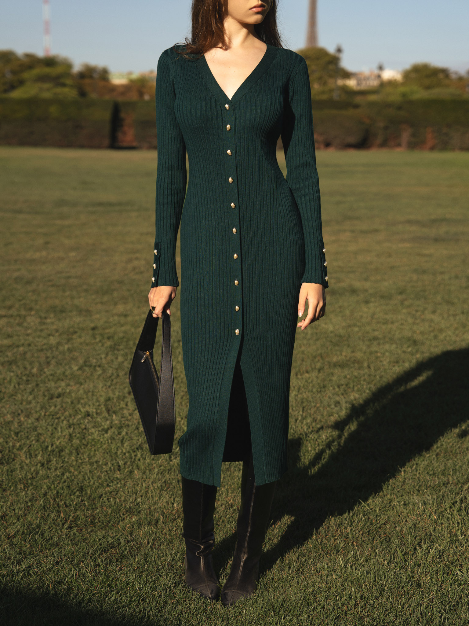 Платье миди из вискозы в рубчик с золотистыми пуговицами