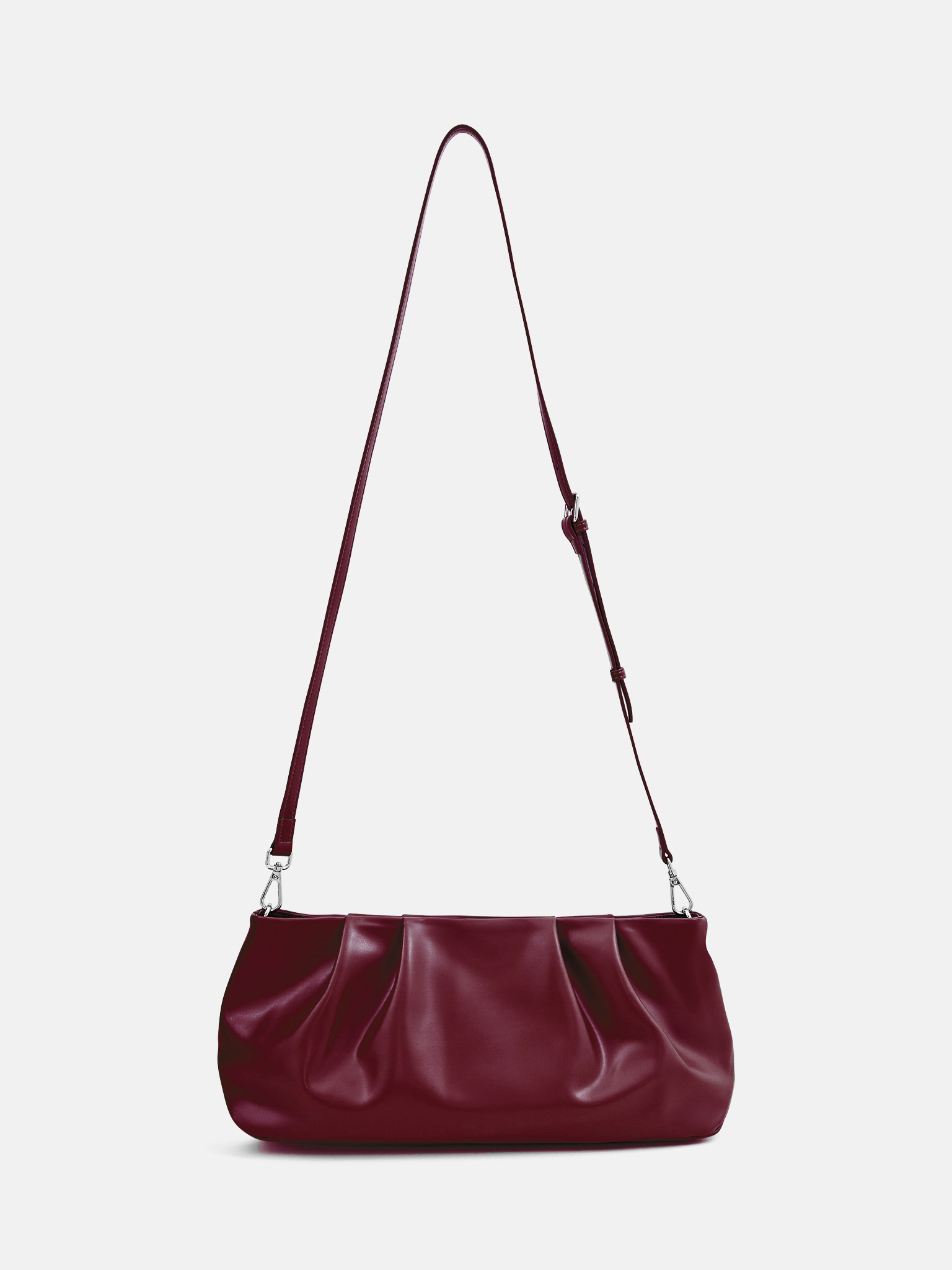 Клатч из экокожи с декоративными складками