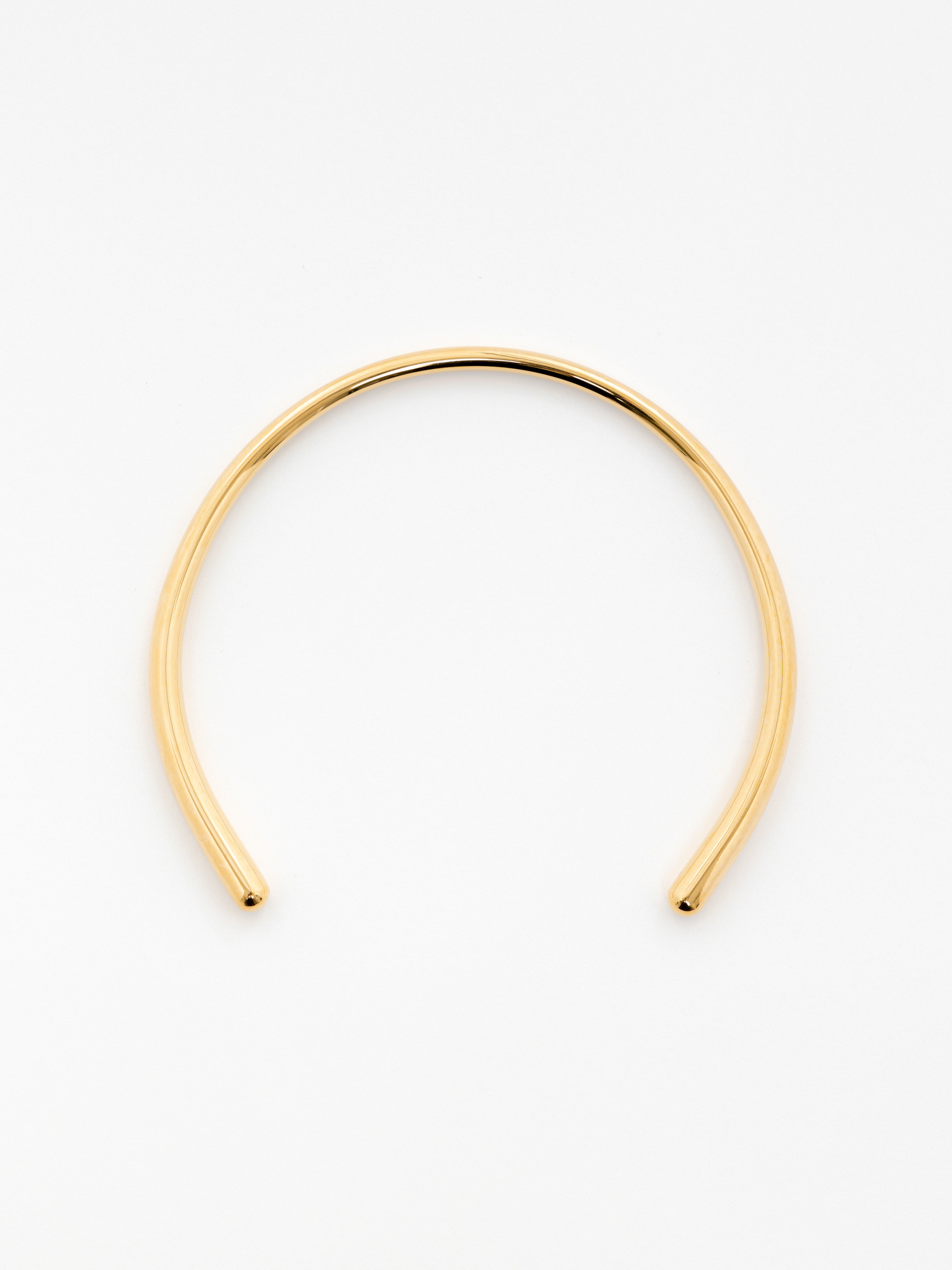Semicircular necklace in smooth metal