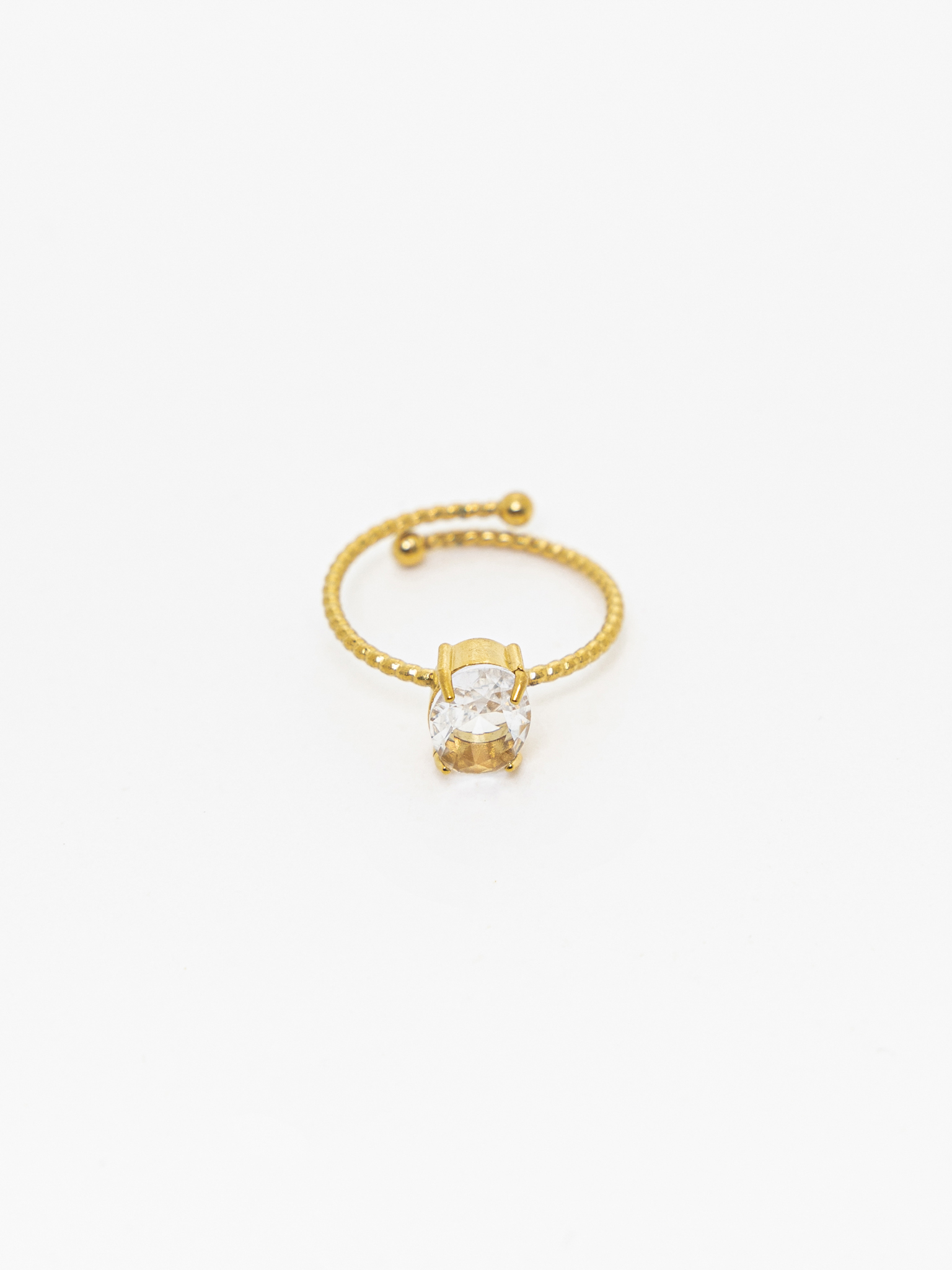 Slim ring with oval stone