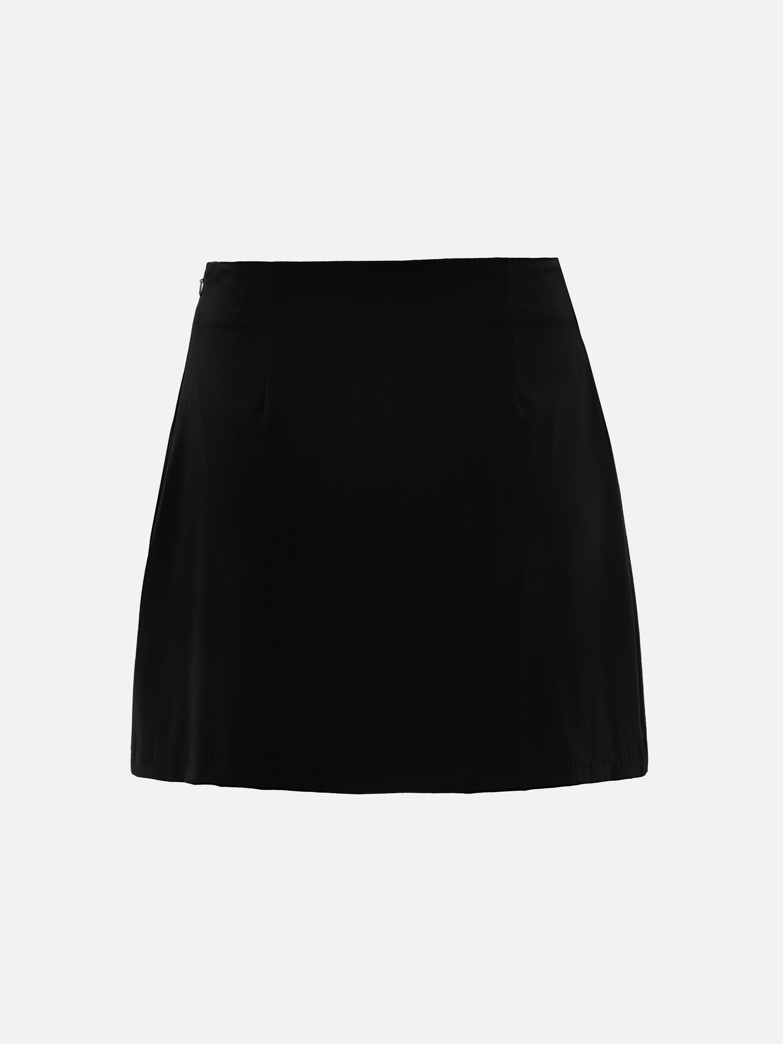 Юбка мини на запах с металлическими застежками