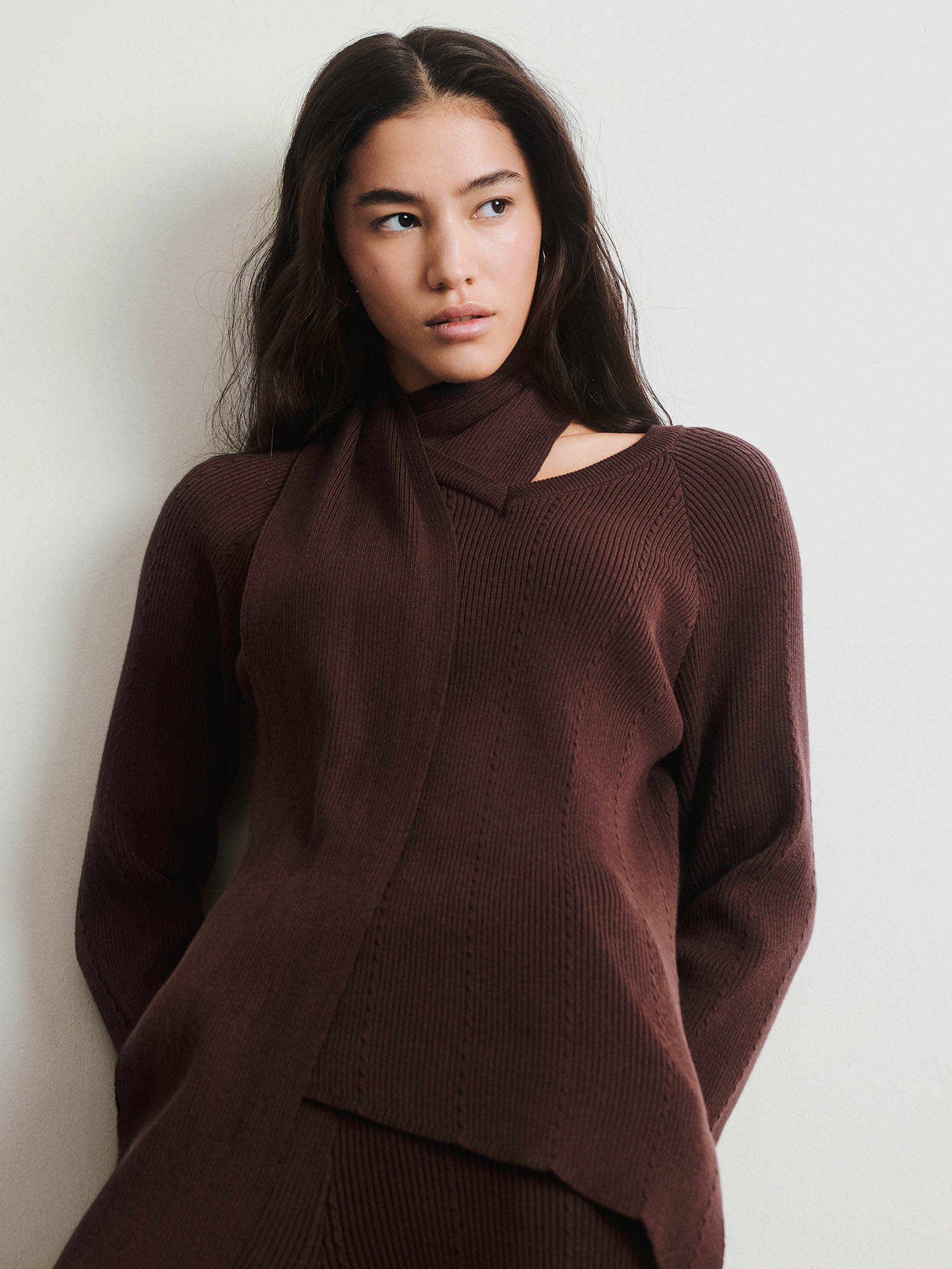 Rib-knit jumper with decorative scarf