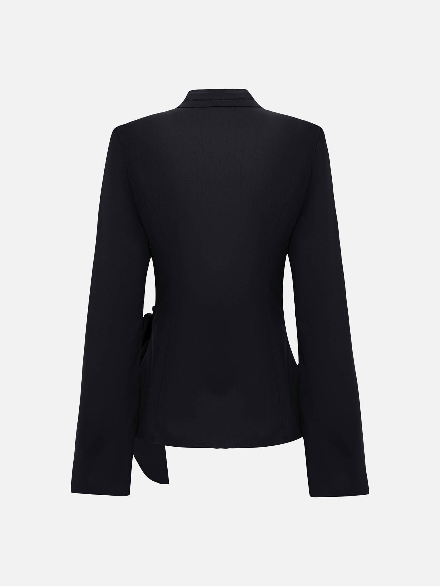 بلوزة واسعة مع شرائط خصر