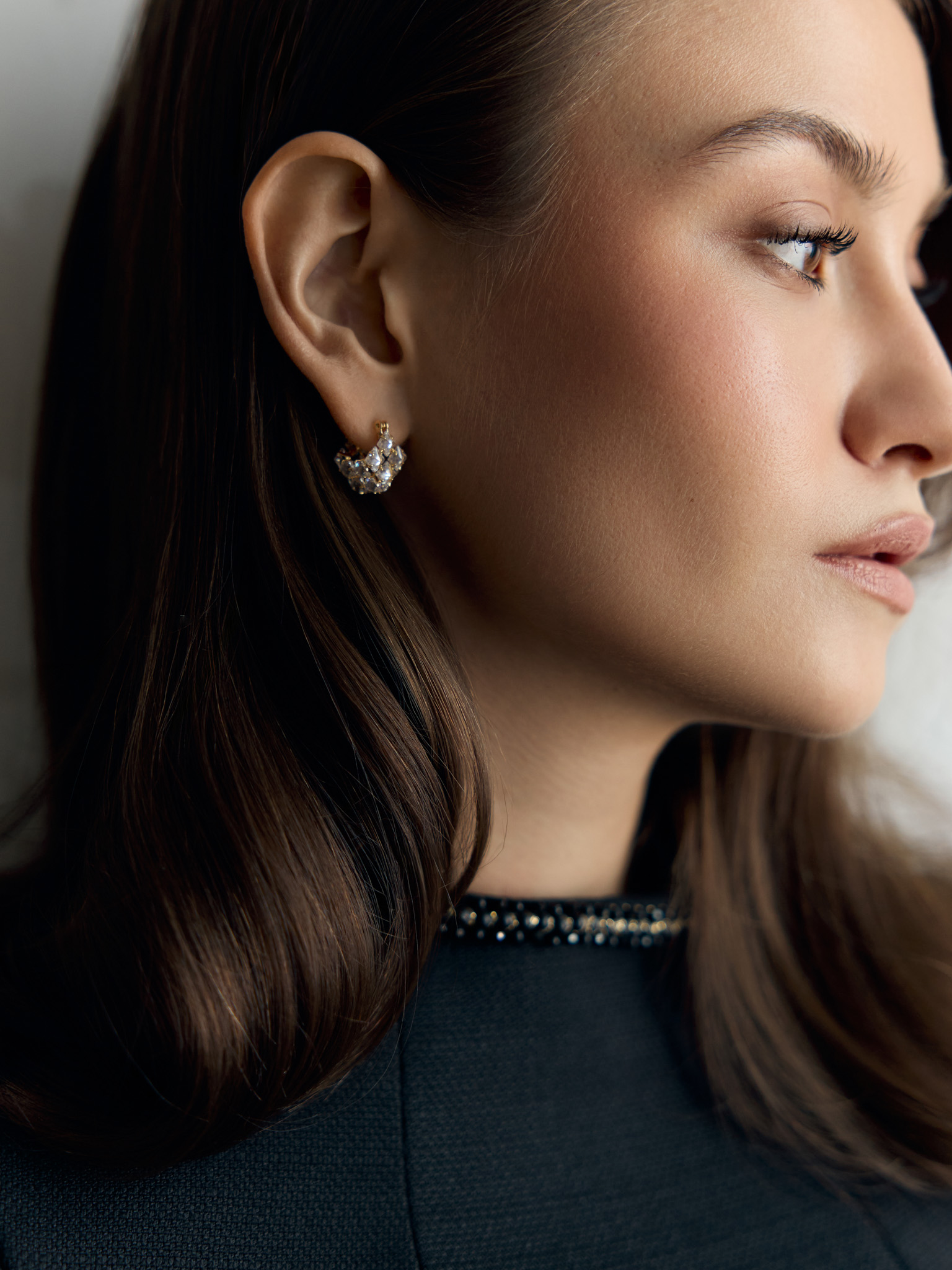 أقراط من حجر الراين