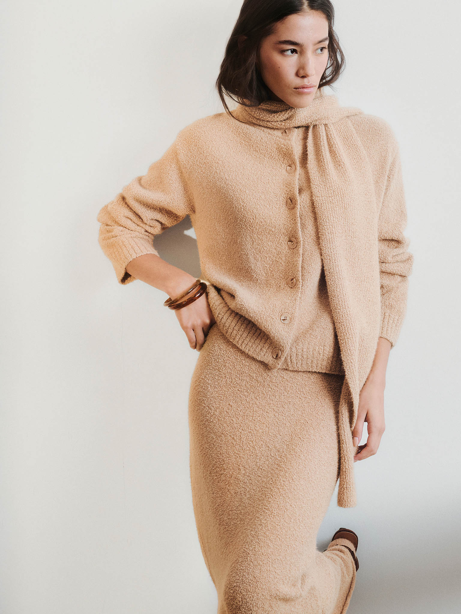 Strickjacke mit passendem Schal