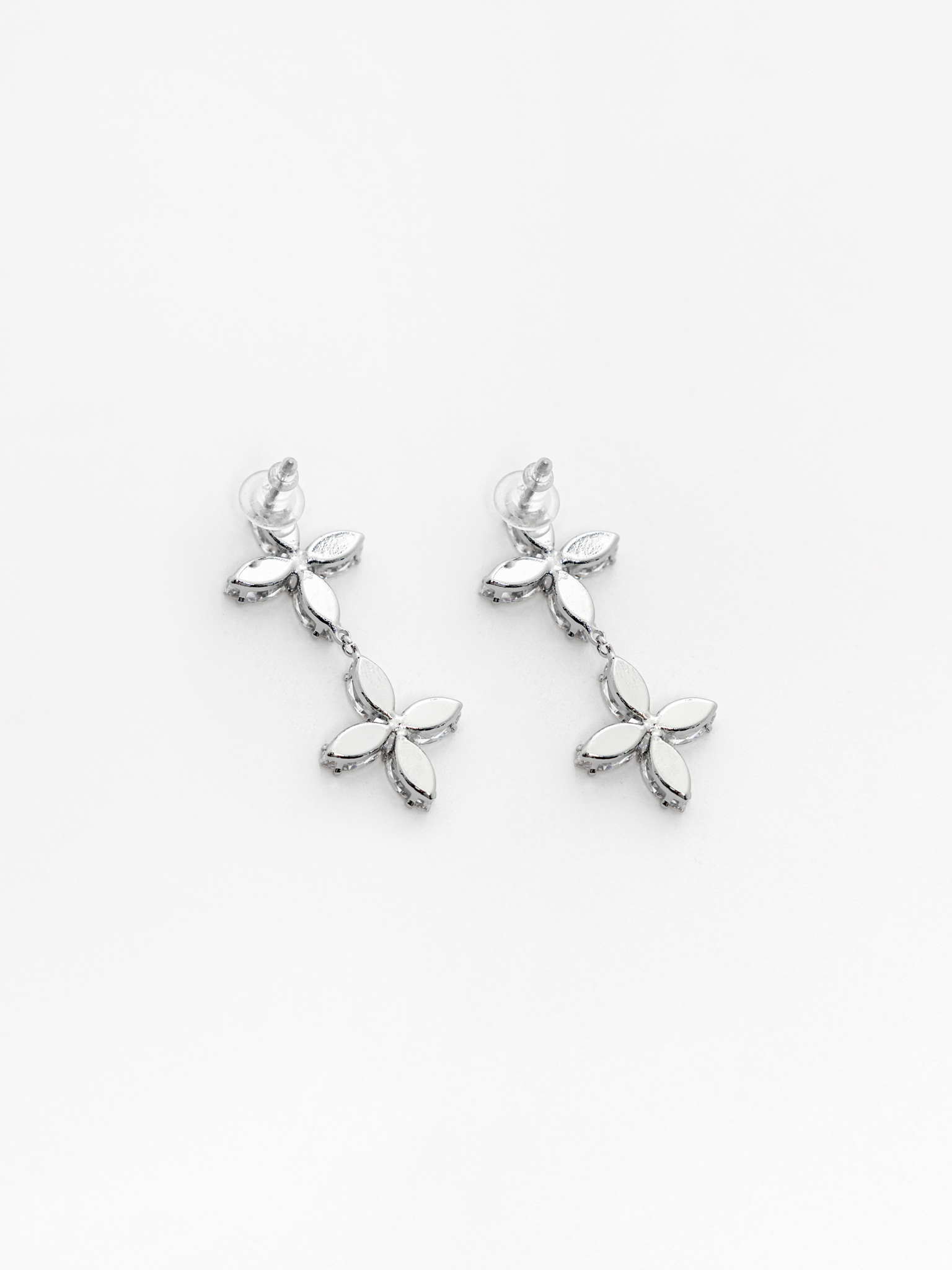 Серьги-пусеты с крупными кристаллами