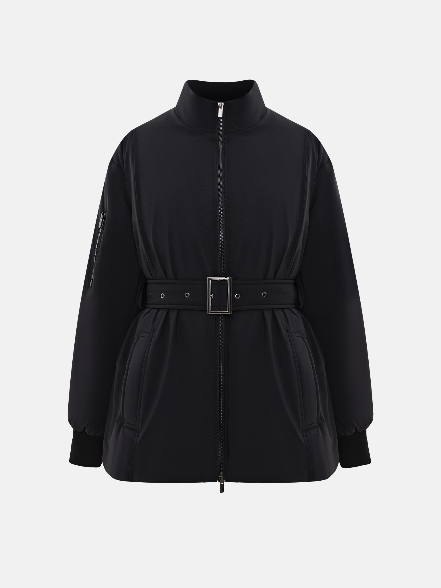 Kurze Daunenjacke mit passendem Gürtel