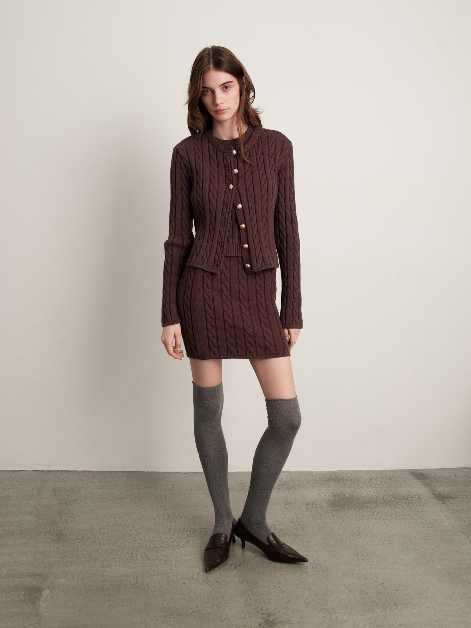 Прямая юбка мини фактурной вязки