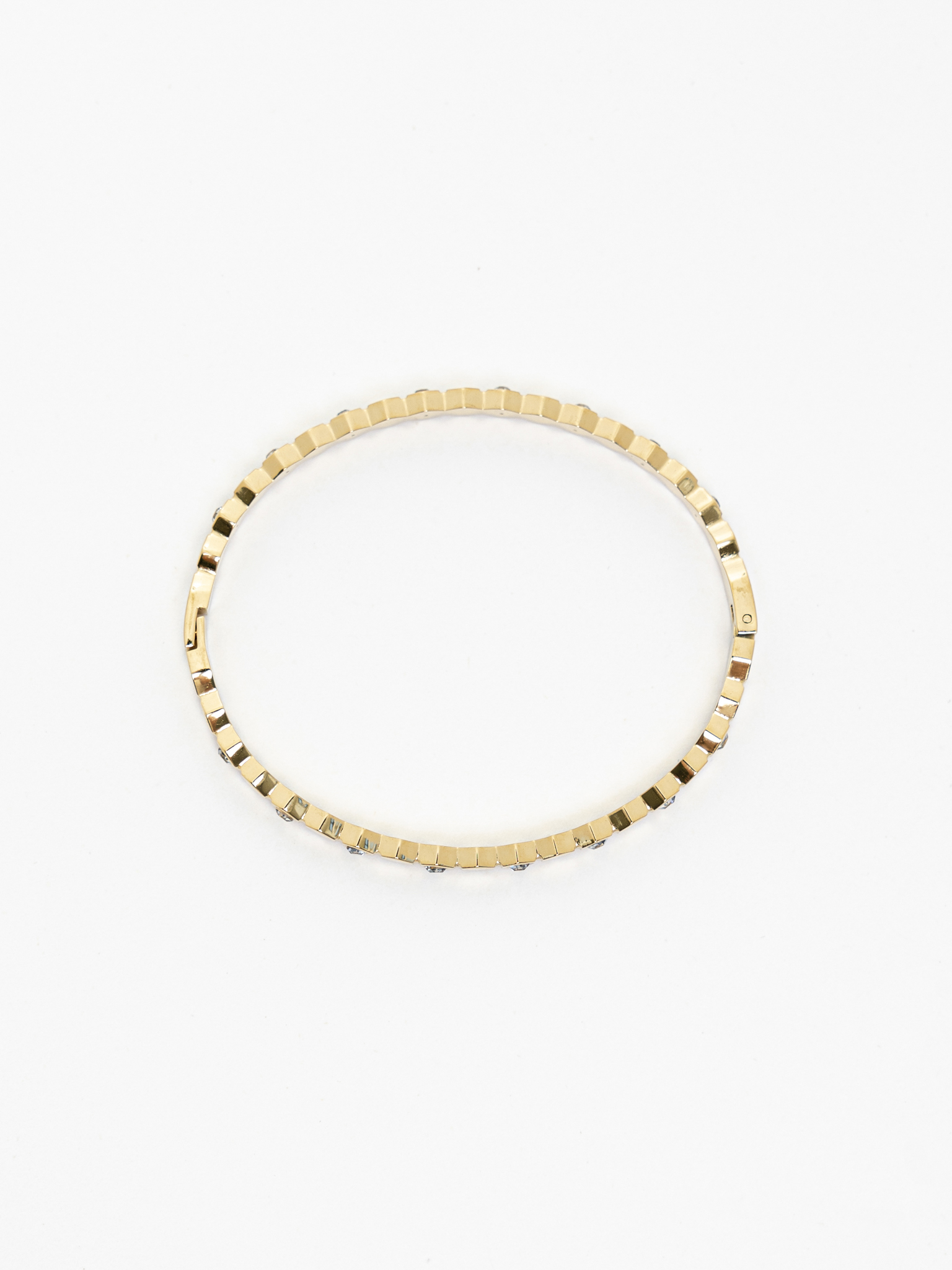 Thin metal bracelet with crystals