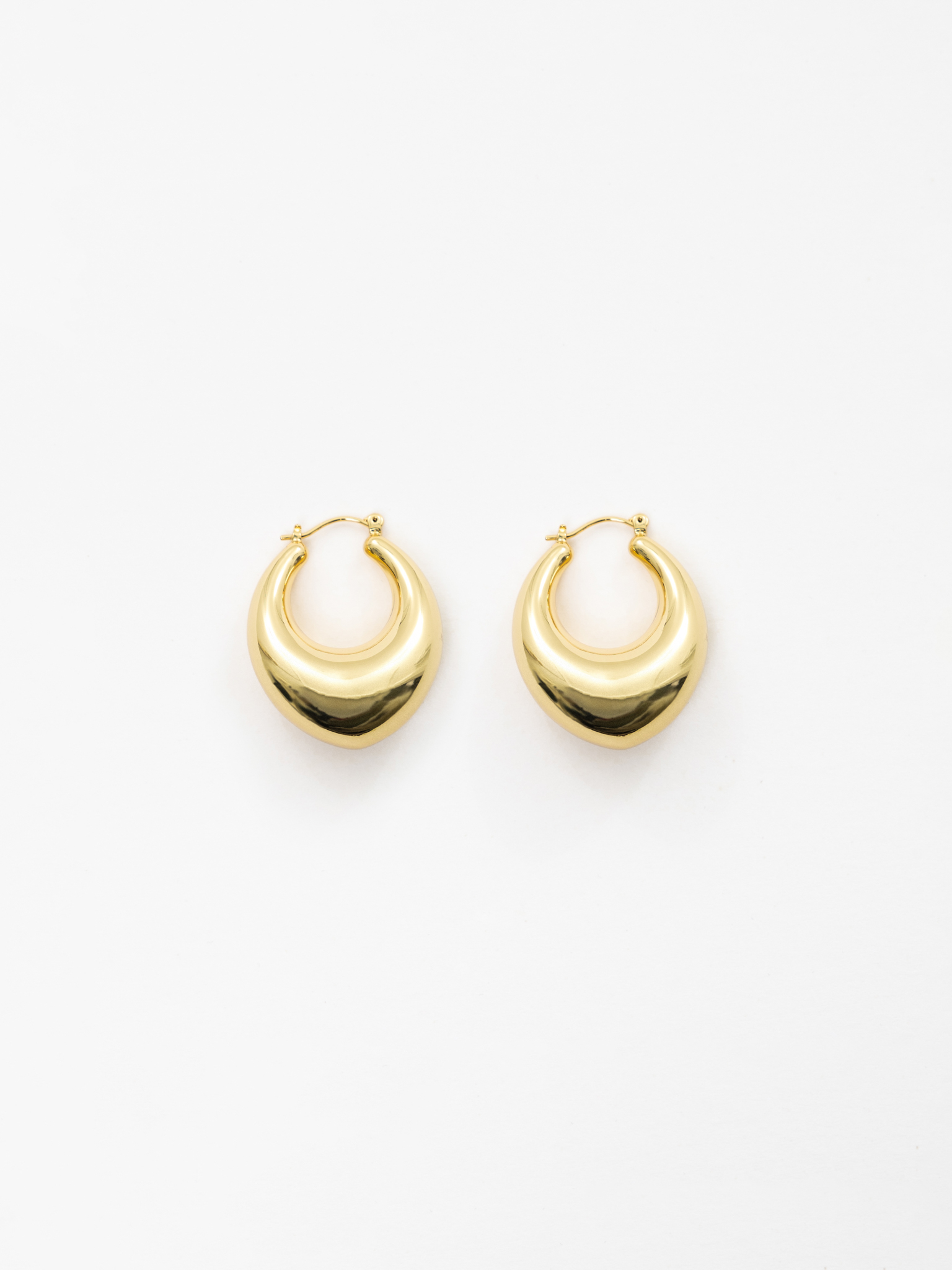 أقراط نصف دائرية منفوخة مستطيلة