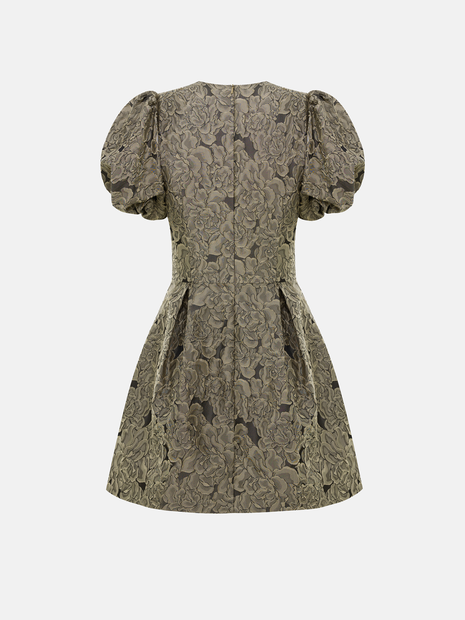 فستان قصير من الجاكار بأكمام منفوخة