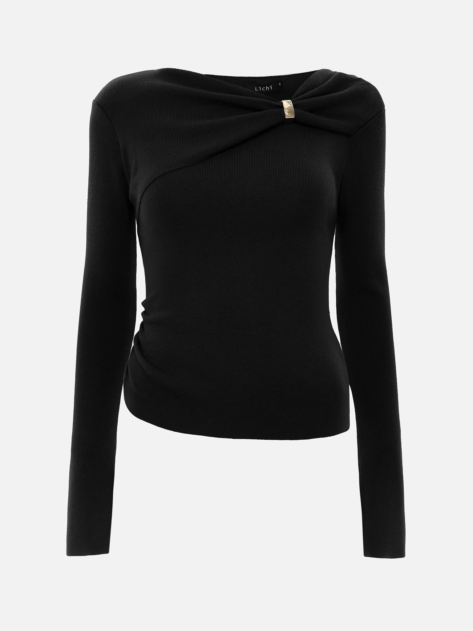 سترة من الفسكوز مع تجمع وتفاصيل ذهبية على الياقة