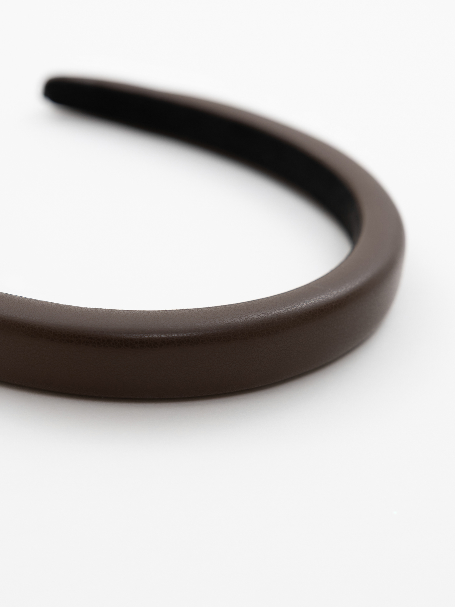 Обруч для волос из экокожи