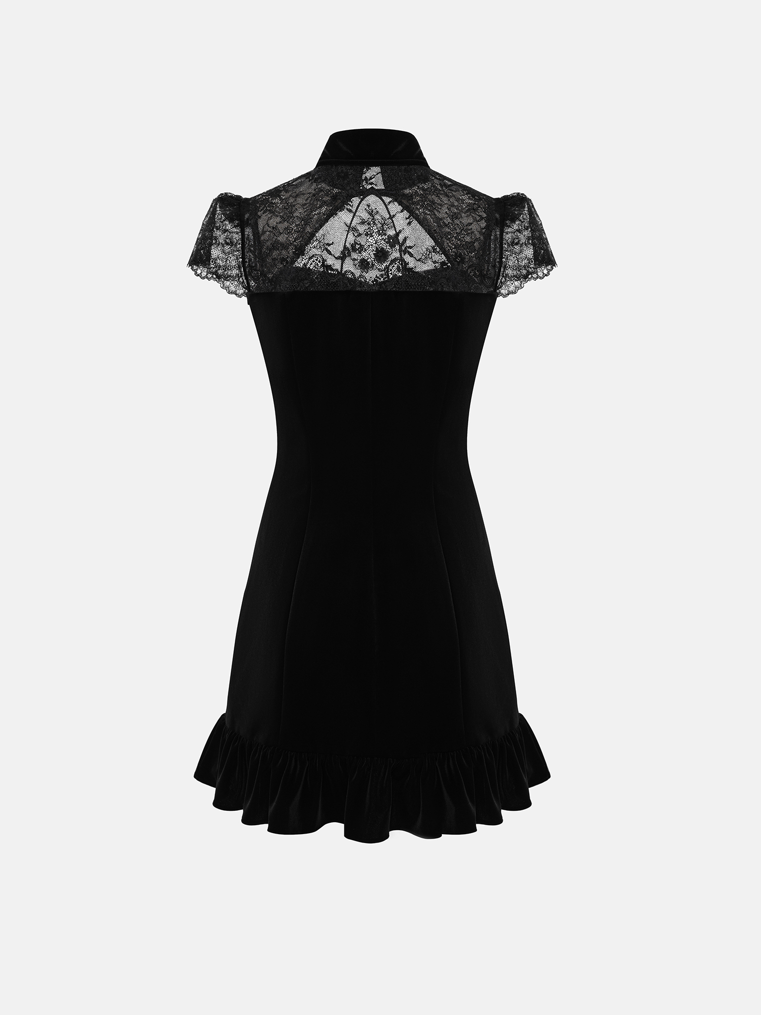 Приталенное платье мини с кружевом на лифе и завязками