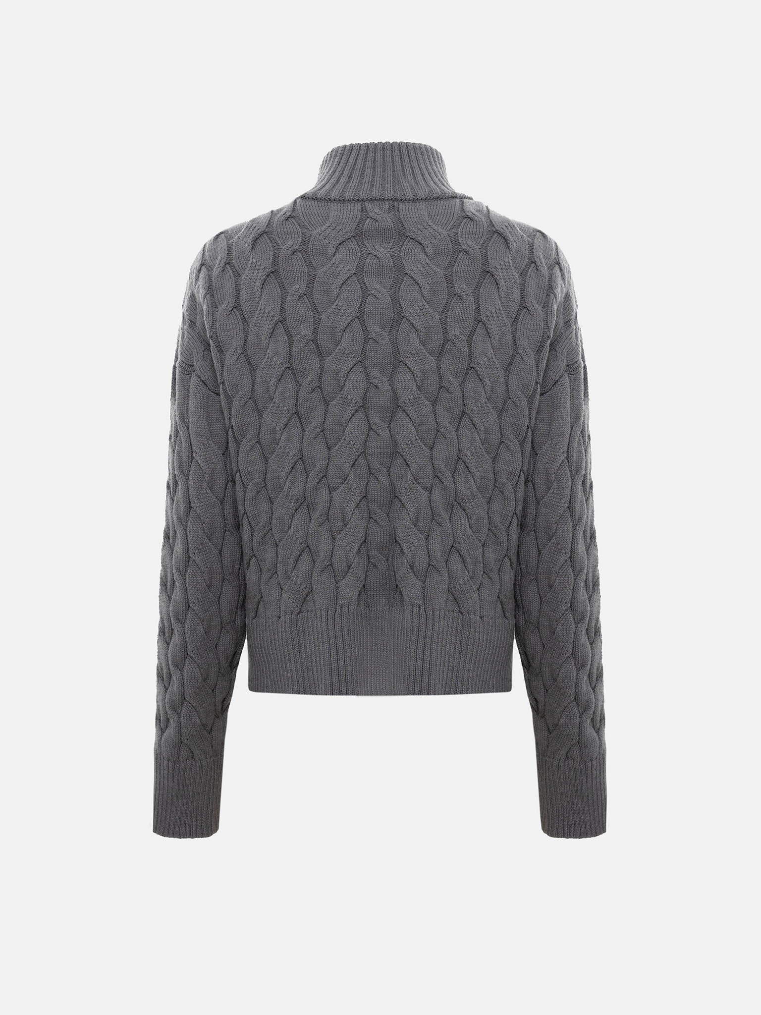 Cable-knit jumper with teardrop neckline