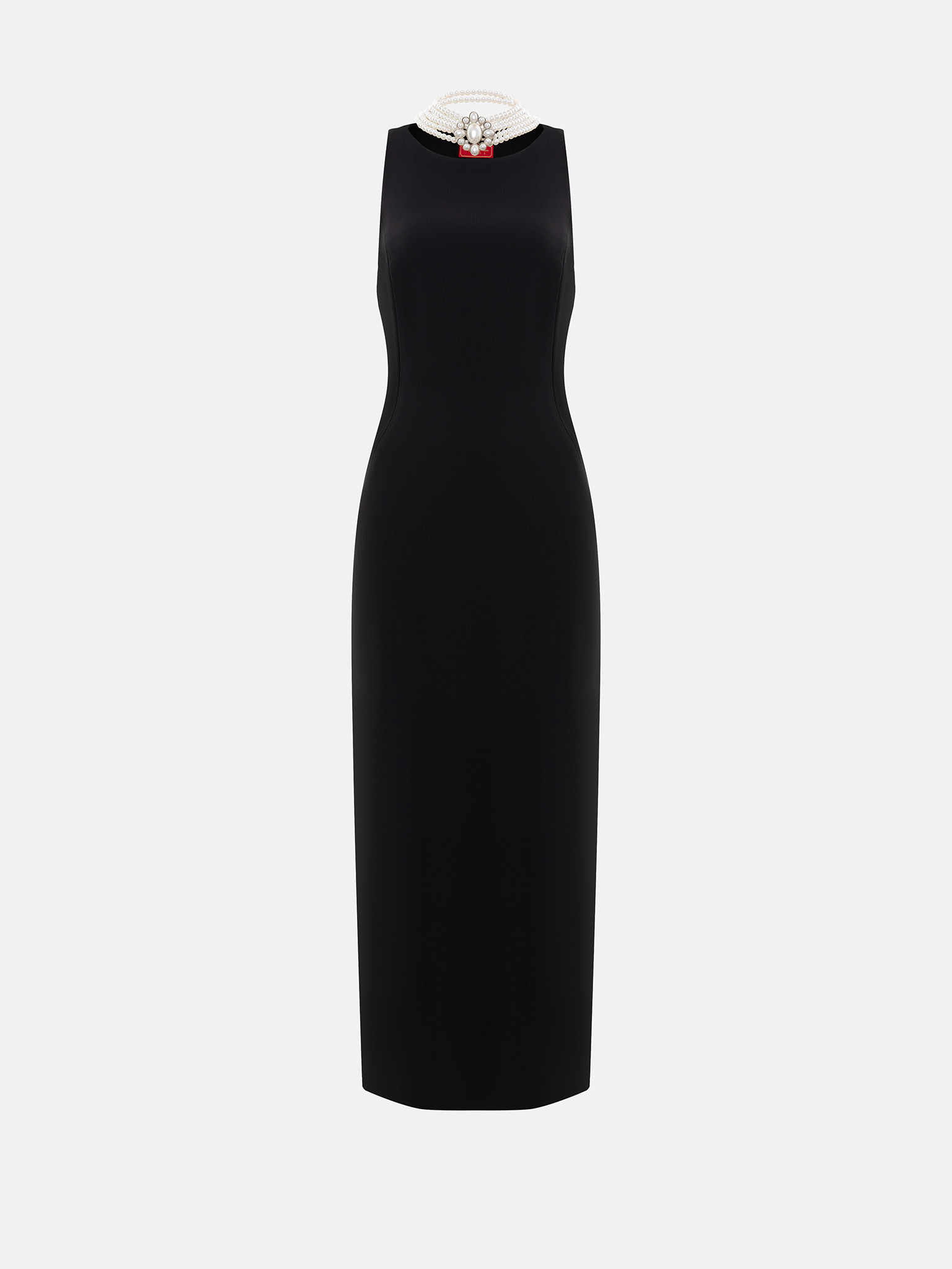 Платье макси с вырезами на спинке и жемчужным колье