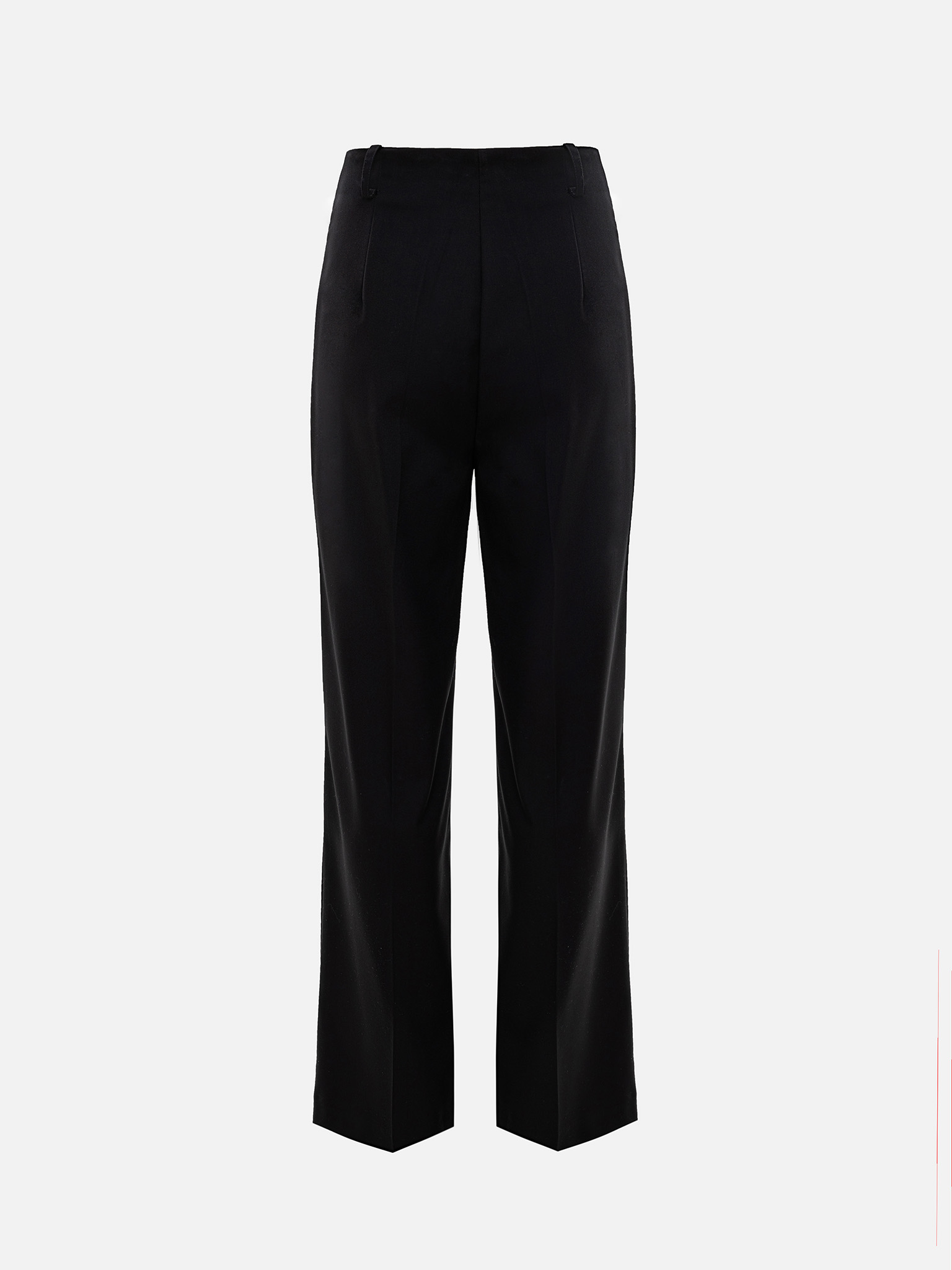 Loose suiting trousers with creases