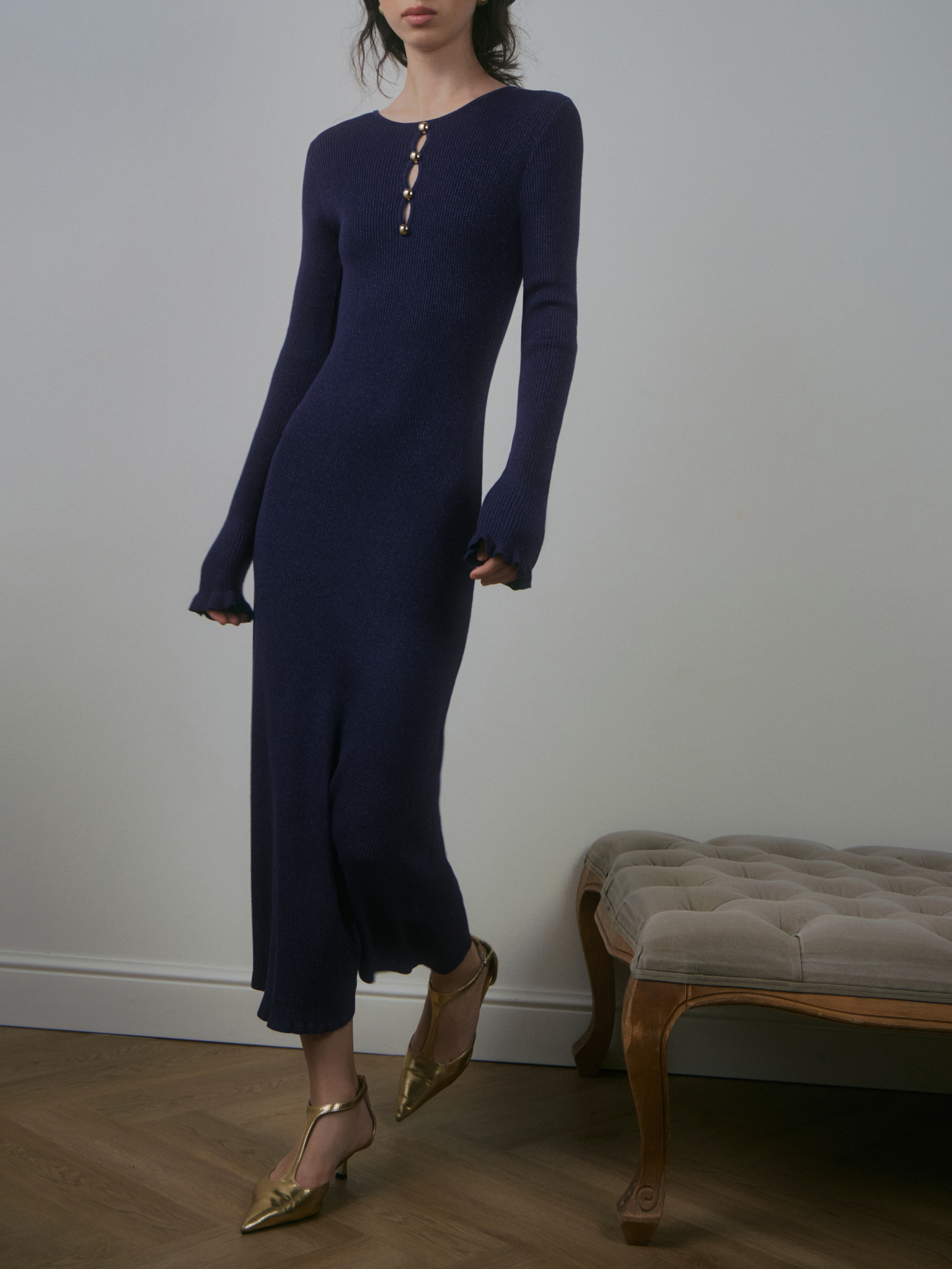 Трикотажное платье миди из вискозы с металлизированным блеском