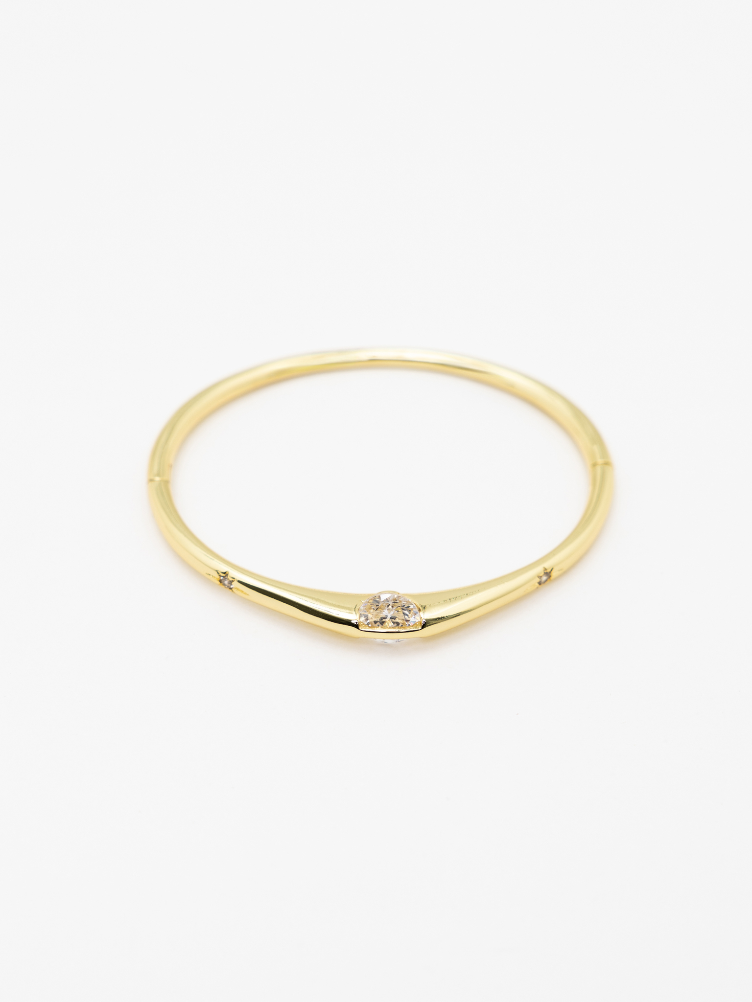 Round bracelet with crystal inlay