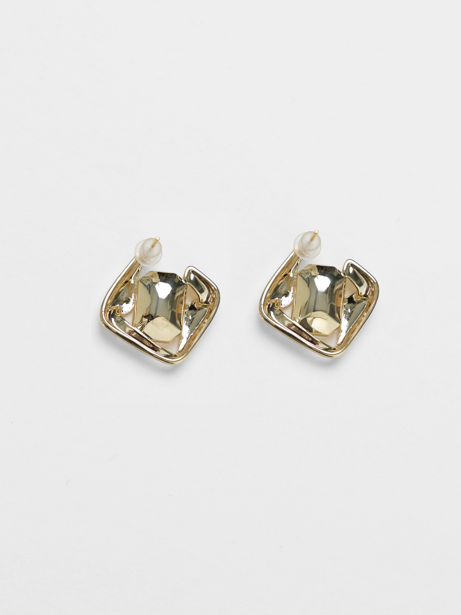 Ромбовидные серьги-пусеты с крупными кристаллами