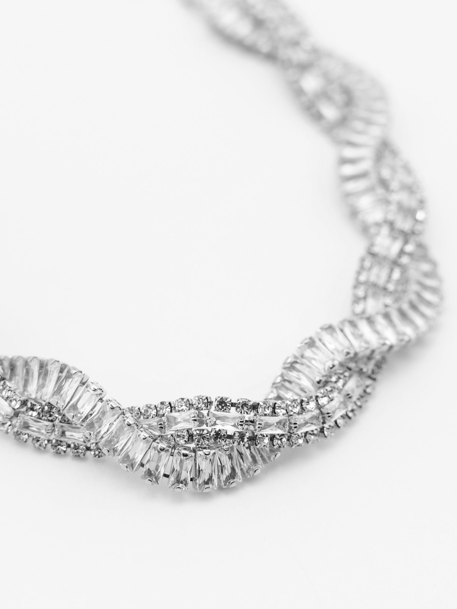 Wide necklace with large crystals