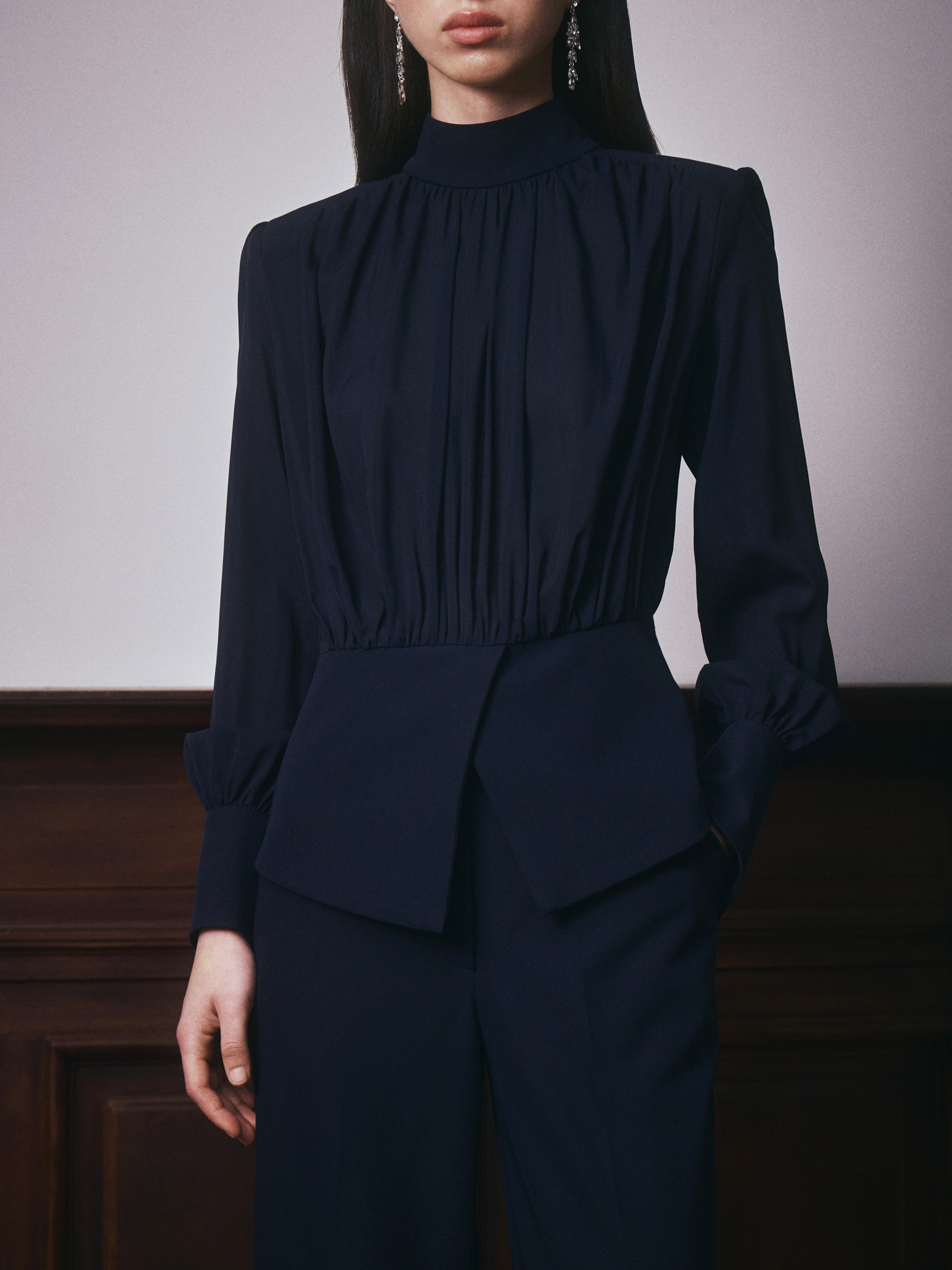 Lightweight shirt with peplum