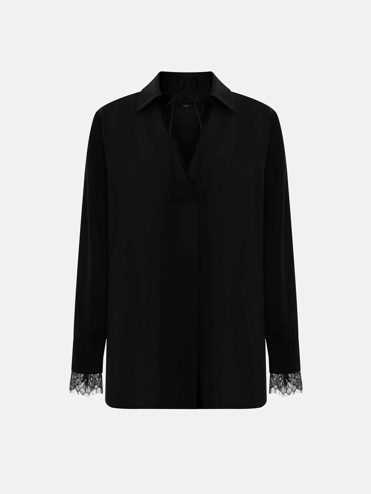 Blouse with lace trim and ties at the collar