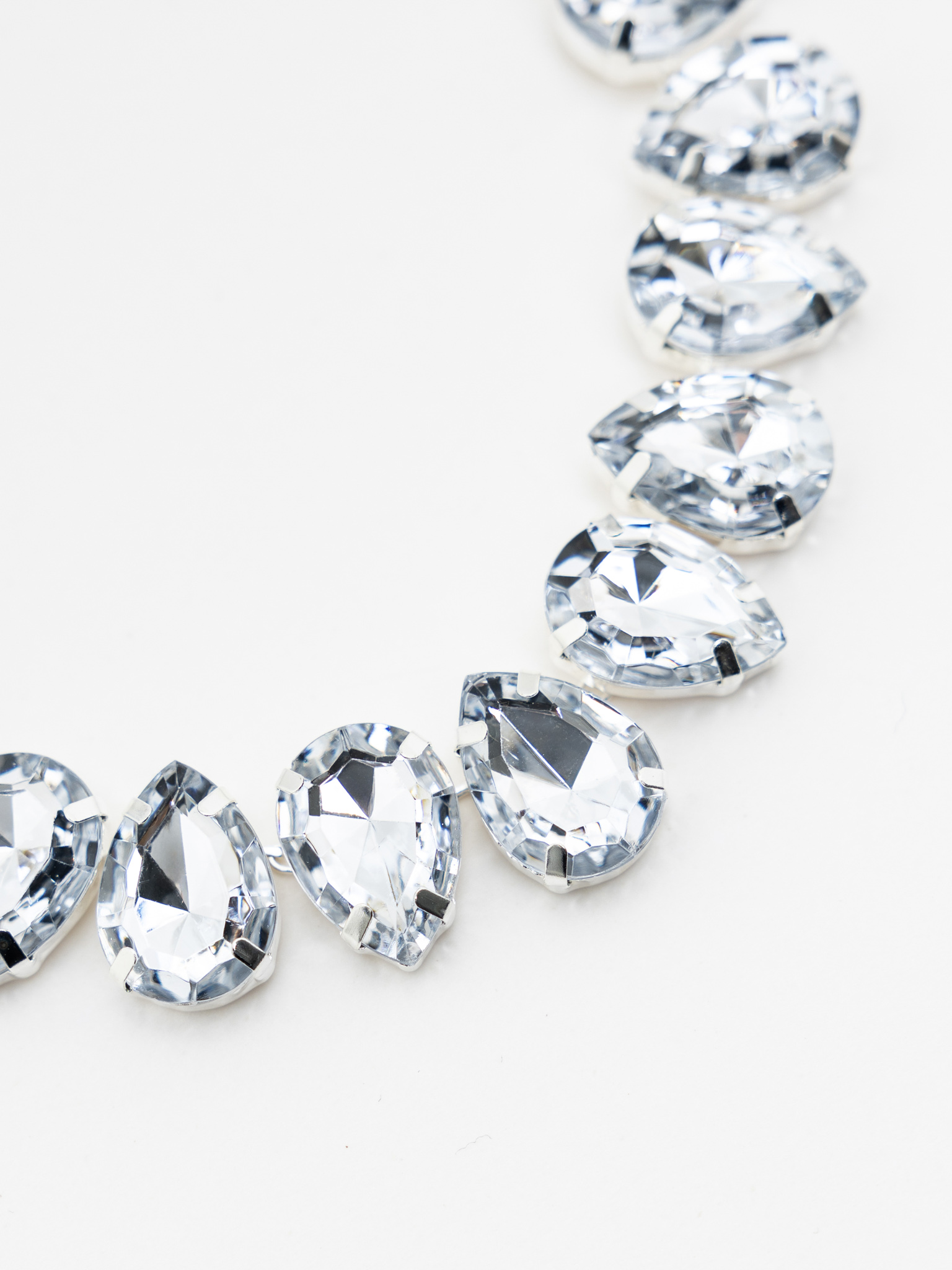 Choker made from large crystals